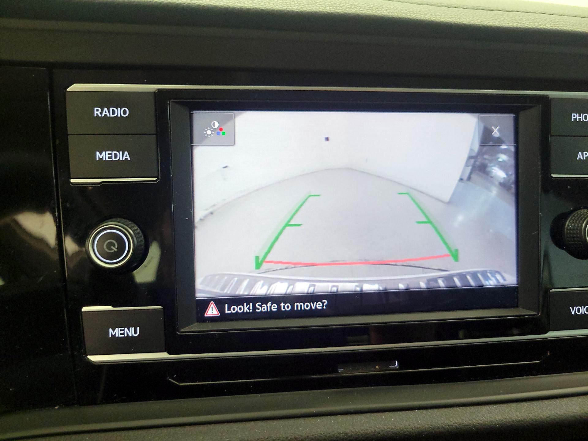 Thumbnail: 2021 Volkswagen Jetta - 14