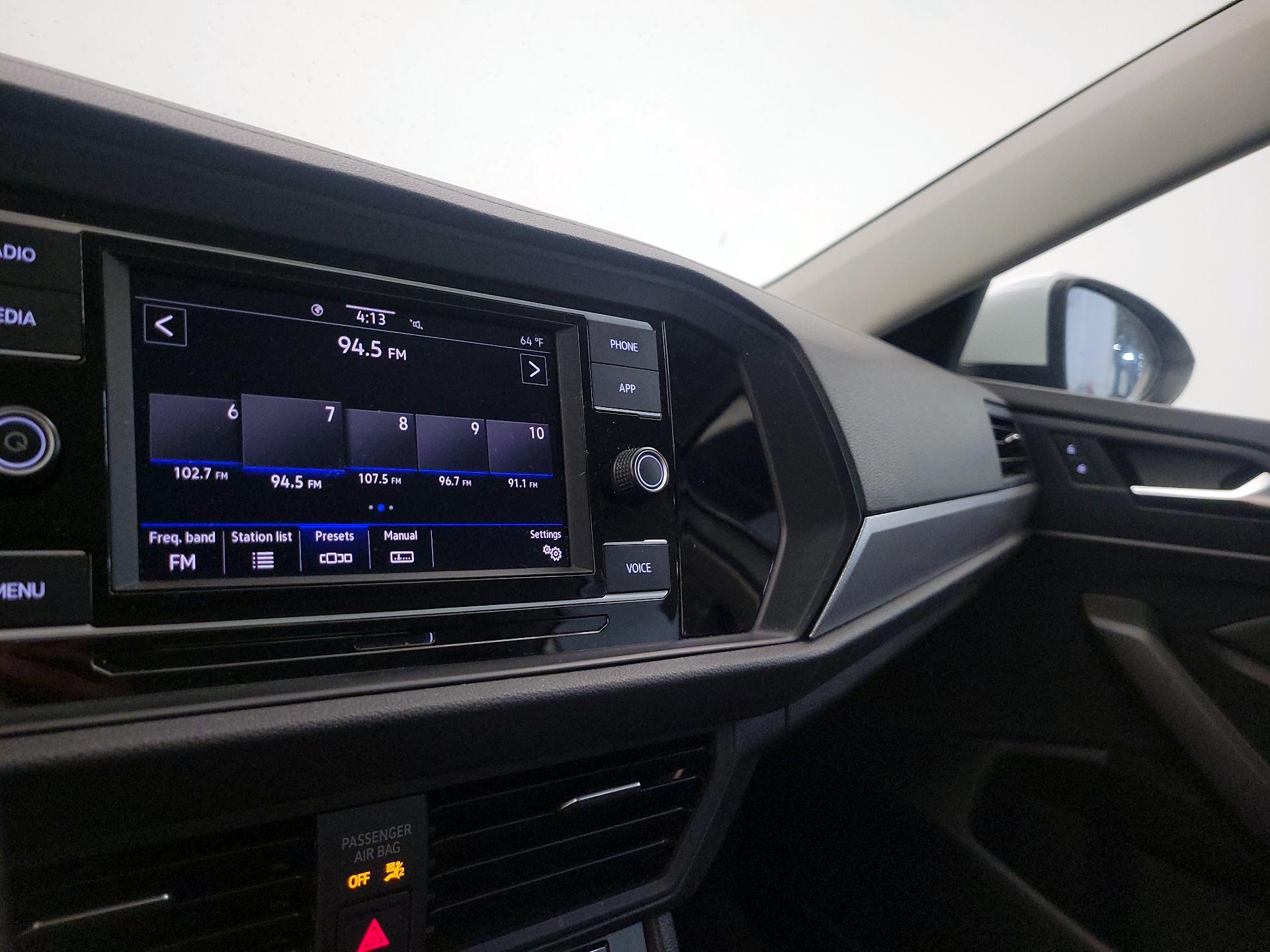 Thumbnail: 2021 Volkswagen Jetta - 15