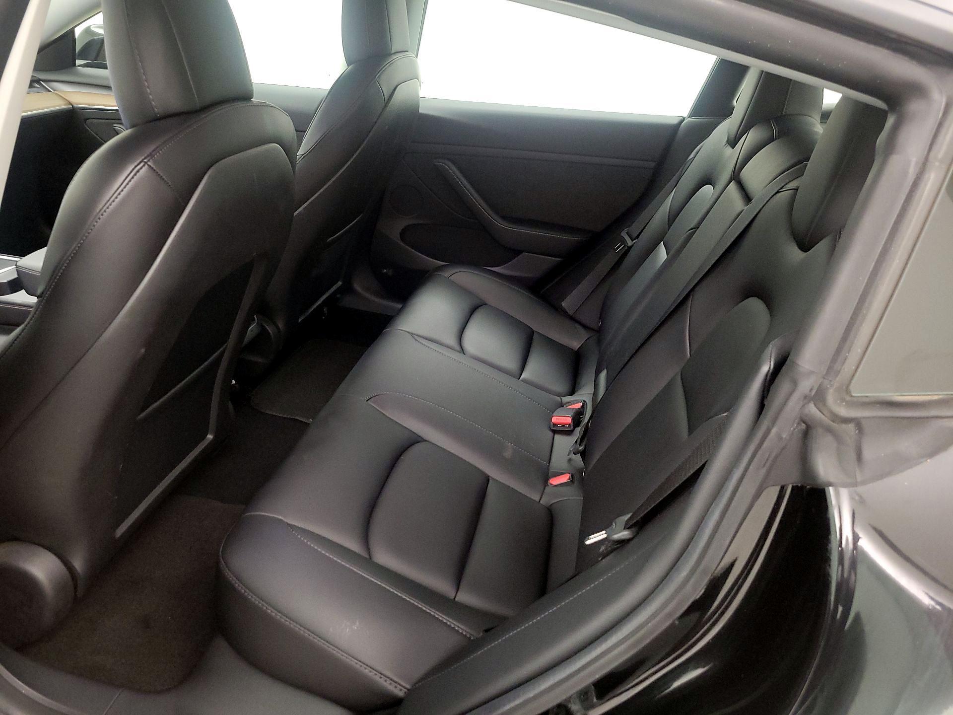 Thumbnail: 2021 Tesla Model 3 - 18