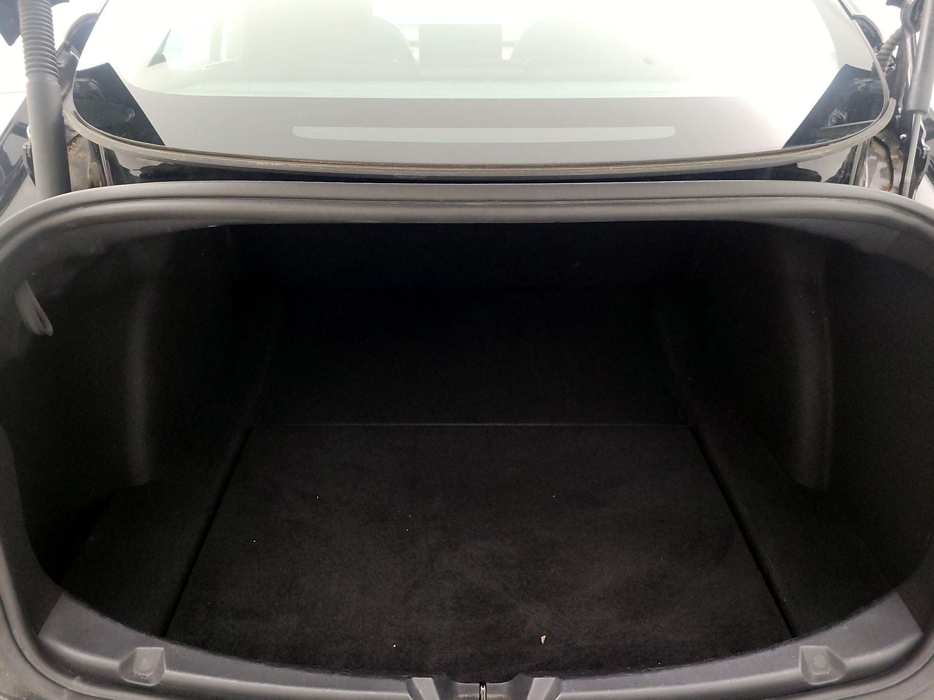 Thumbnail: 2021 Tesla Model 3 - 19