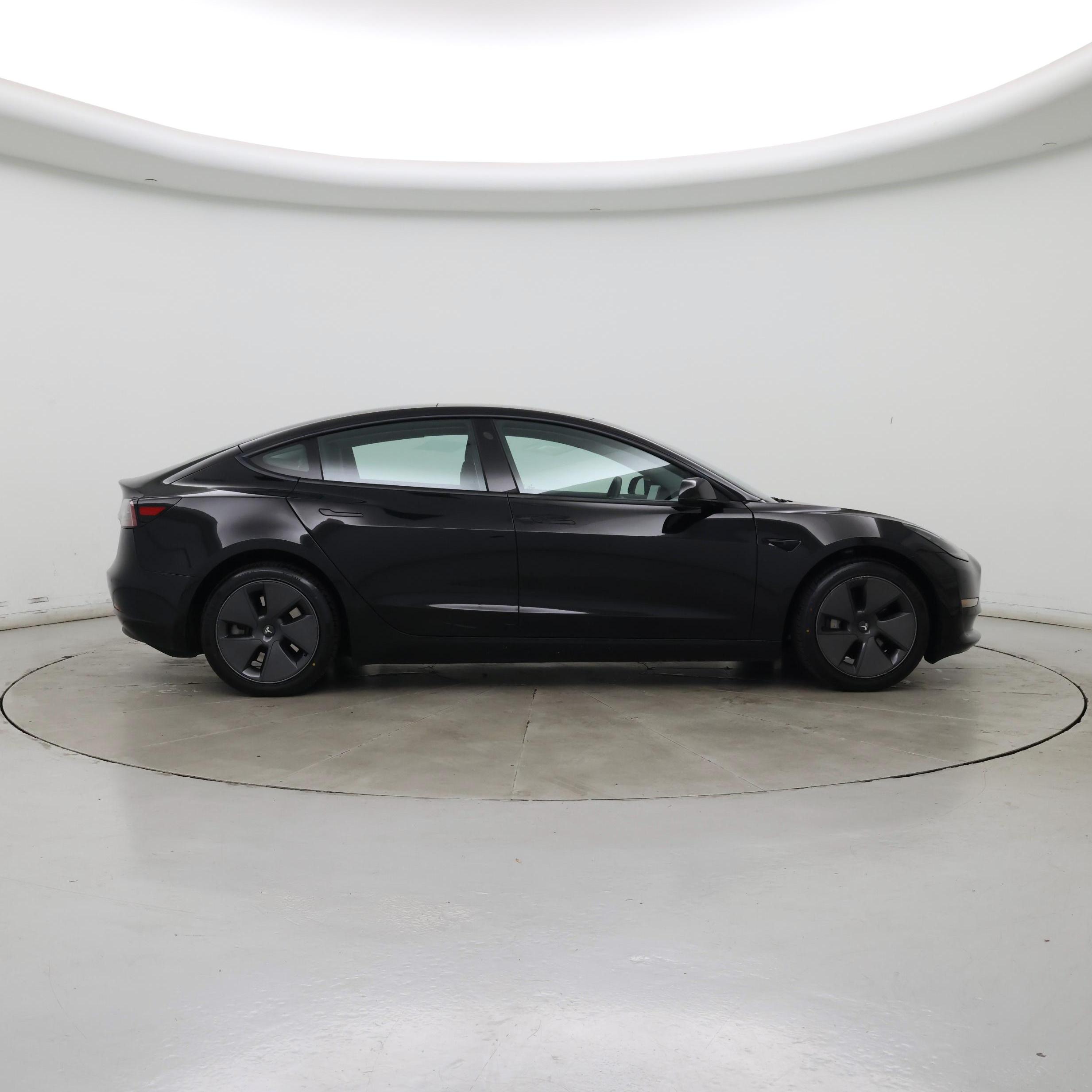 Thumbnail: 2021 Tesla Model 3 - 7