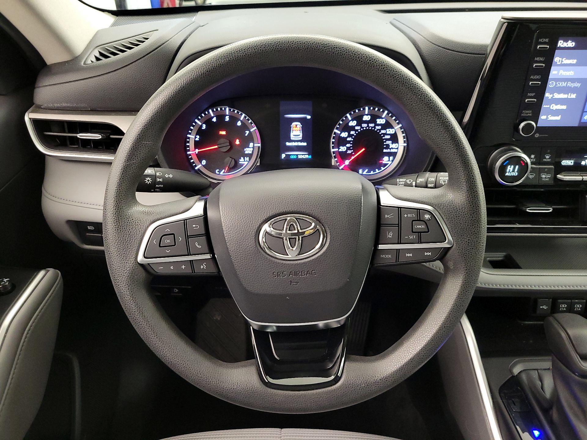 Thumbnail: 2021 Toyota Highlander - 10