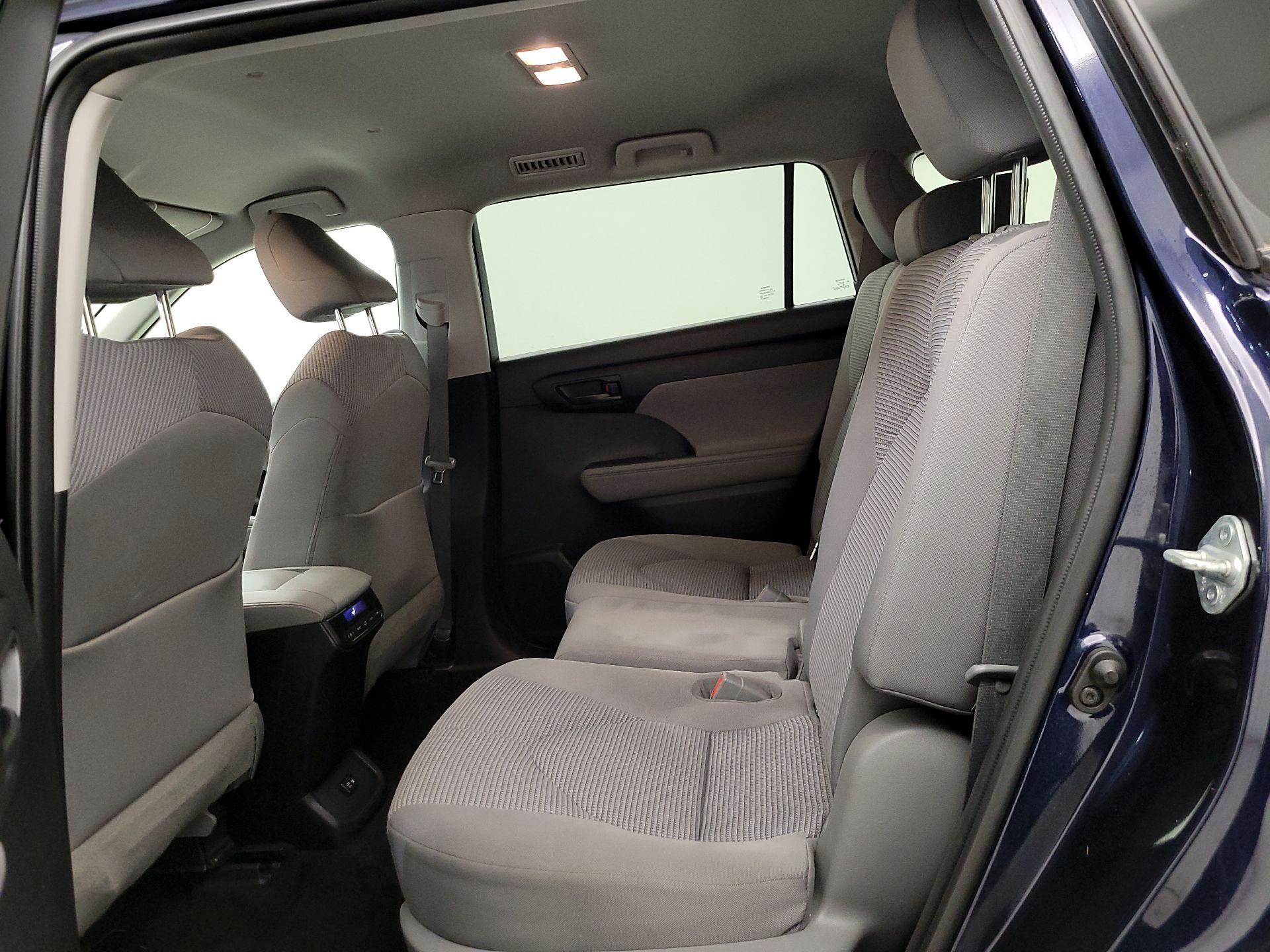 Thumbnail: 2021 Toyota Highlander - 19