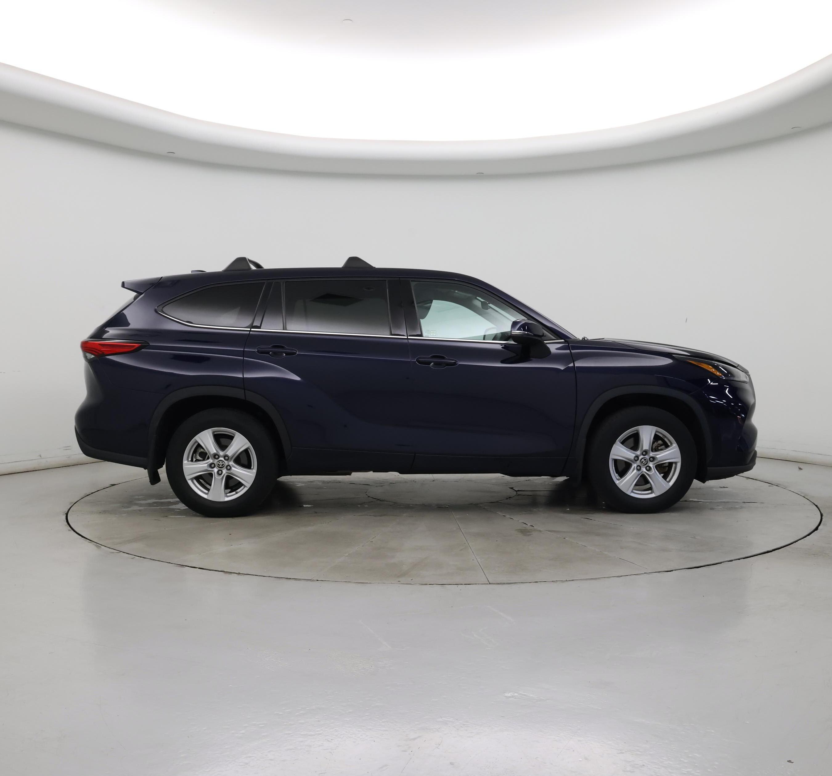 Thumbnail: 2021 Toyota Highlander - 7