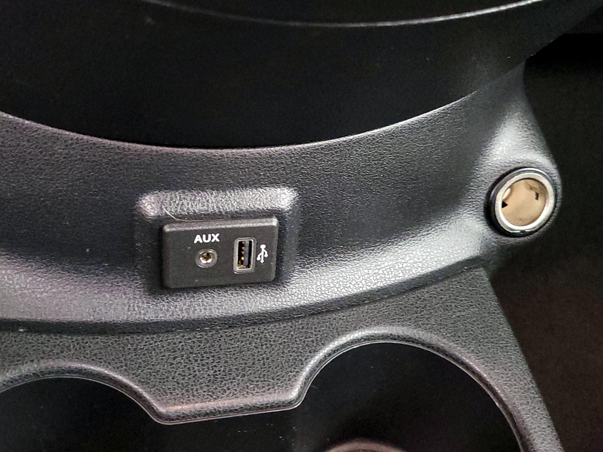 Thumbnail: 2019 Nissan Versa - 18