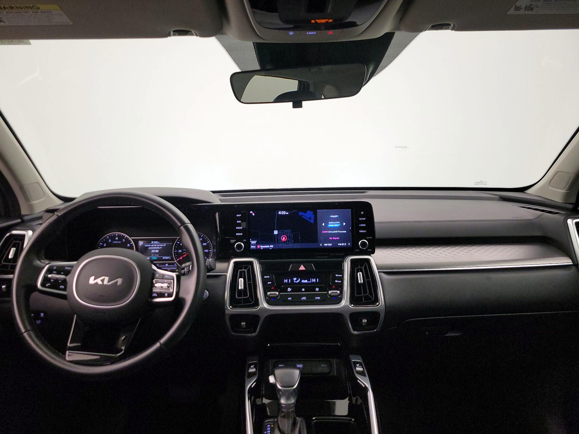 Thumbnail: 2022 Kia Sorento - 9