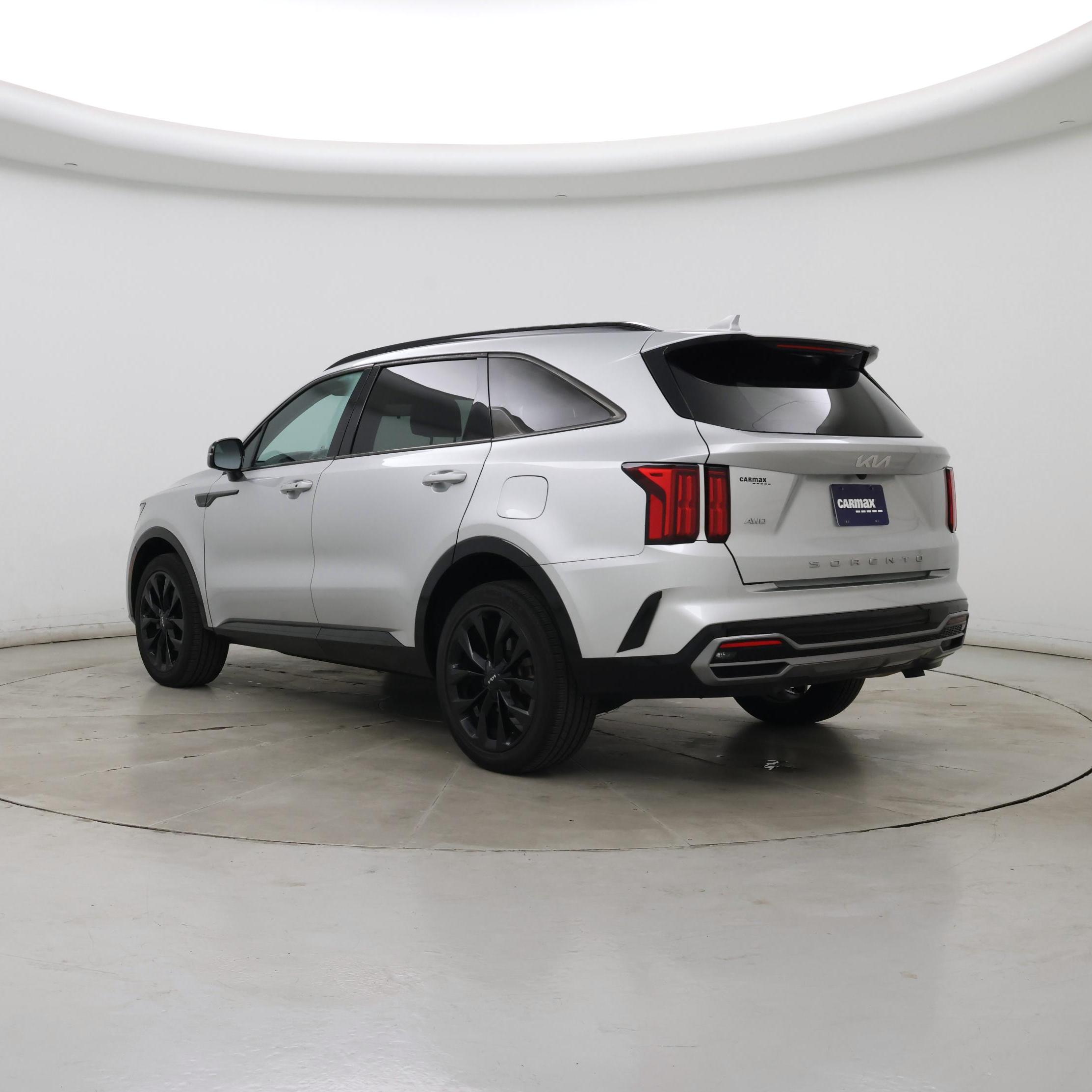 Thumbnail: 2022 Kia Sorento - 2