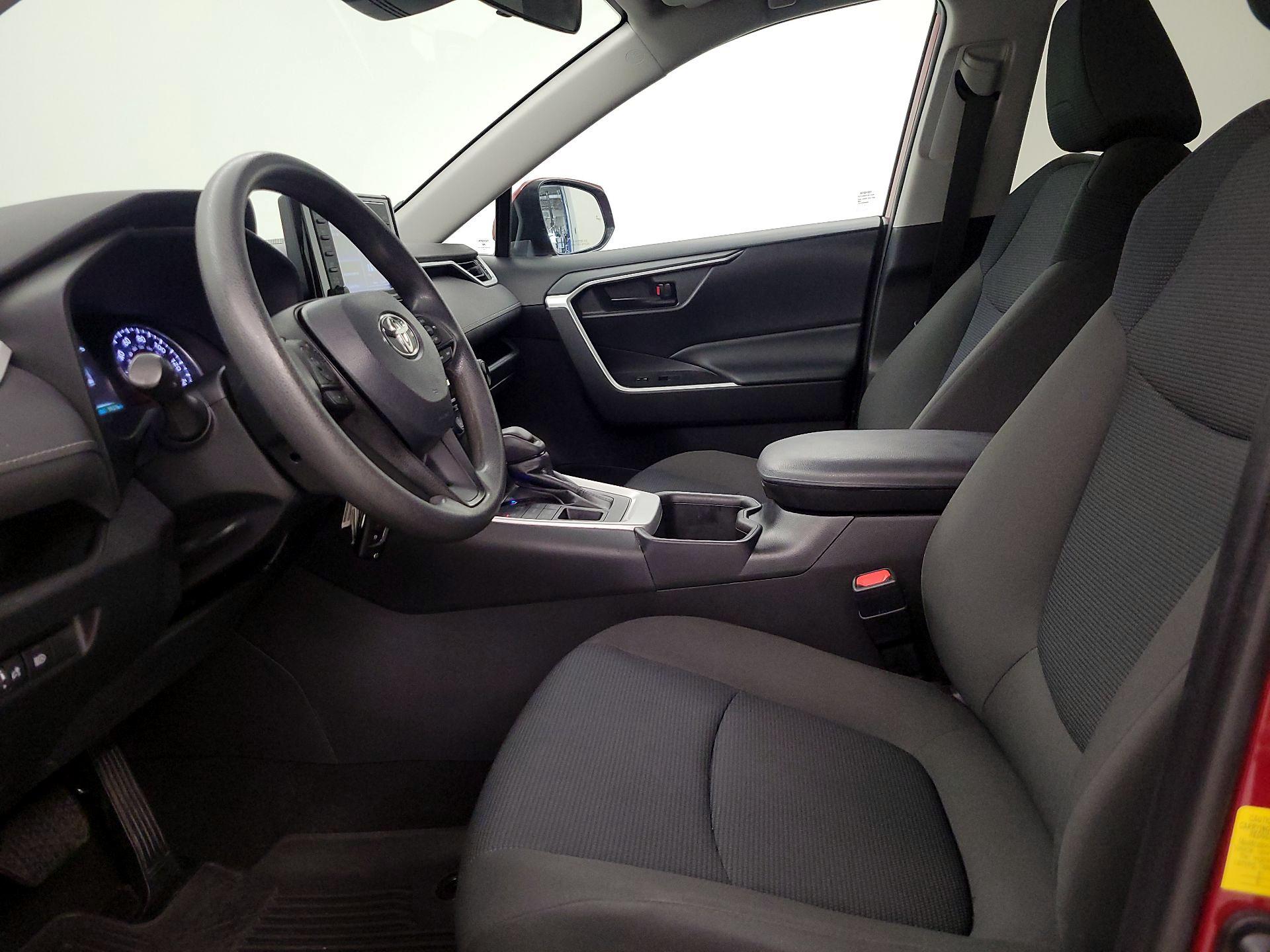 Thumbnail: 2022 Toyota RAV4 - 11