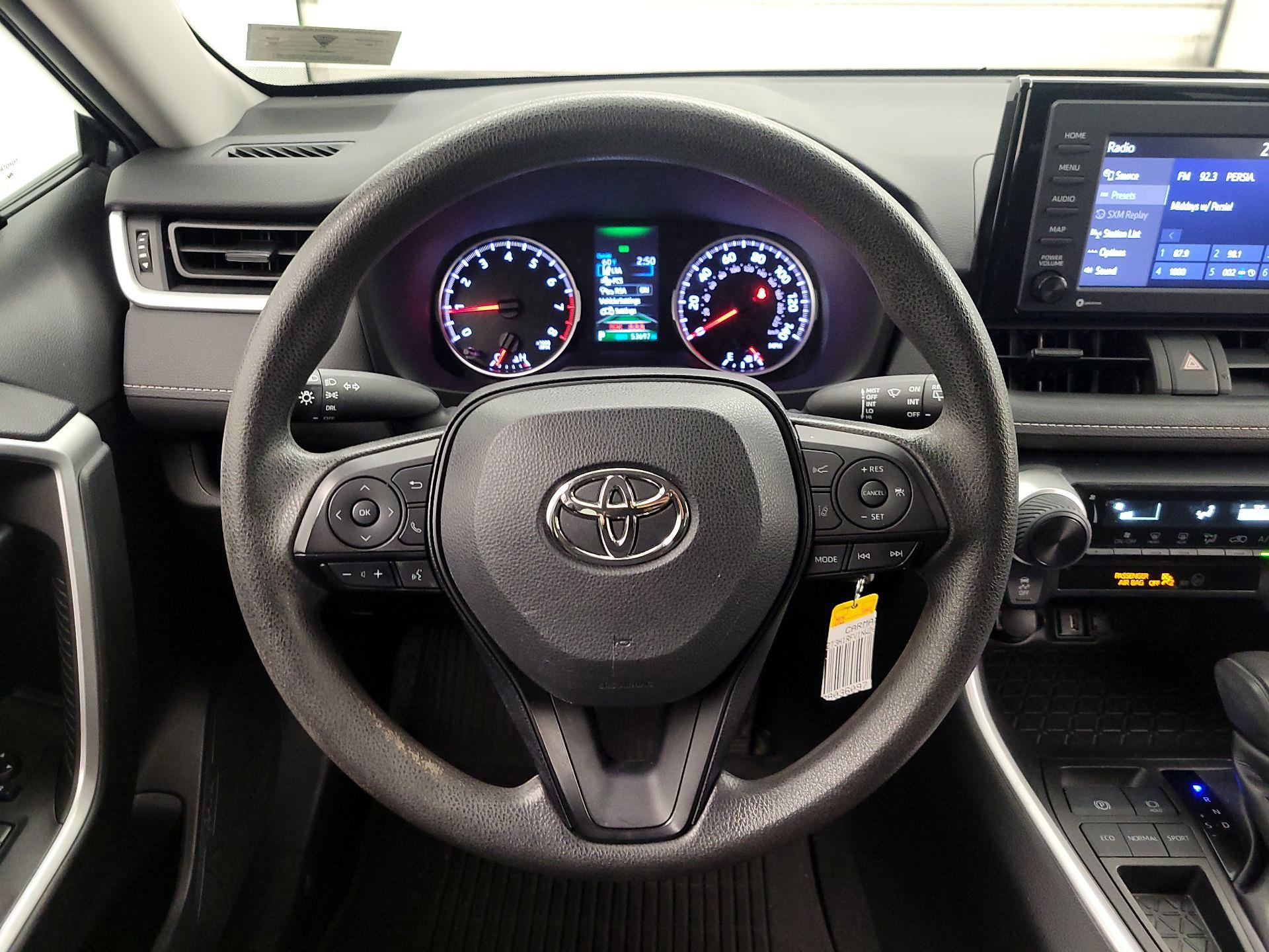 Thumbnail: 2022 Toyota RAV4 - 10