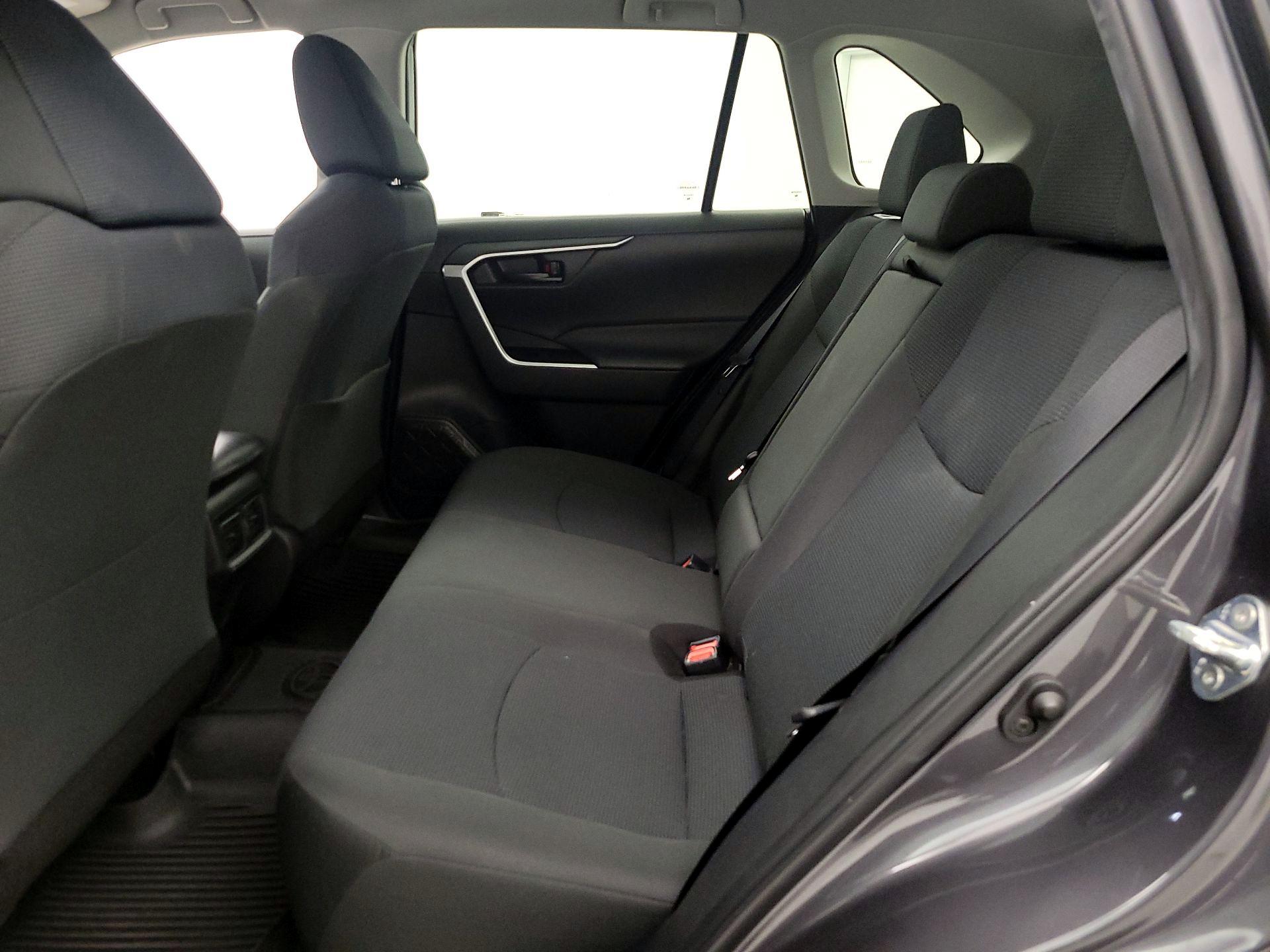 Thumbnail: 2022 Toyota RAV4 - 19