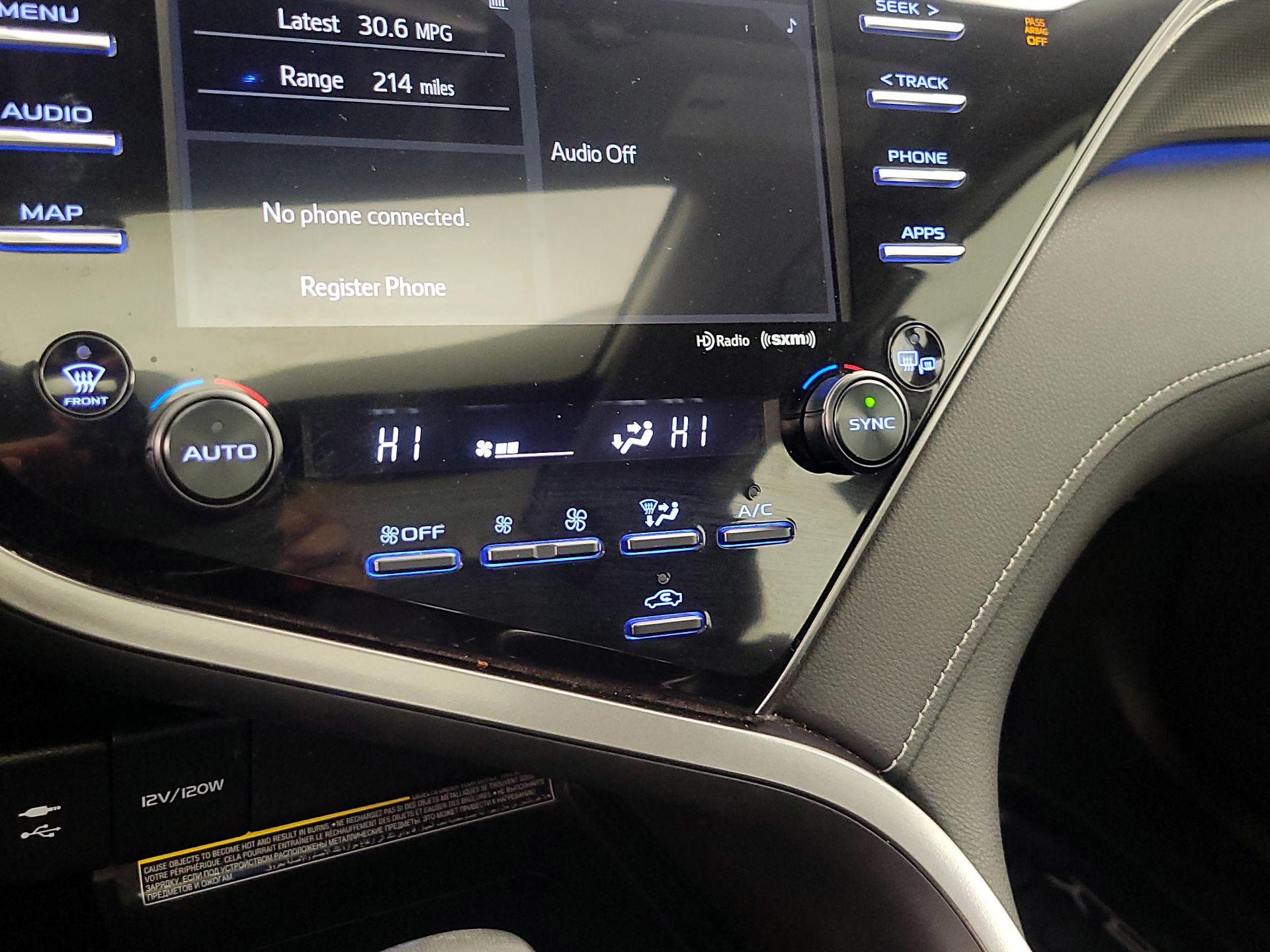 Thumbnail: 2019 Toyota Camry - 16