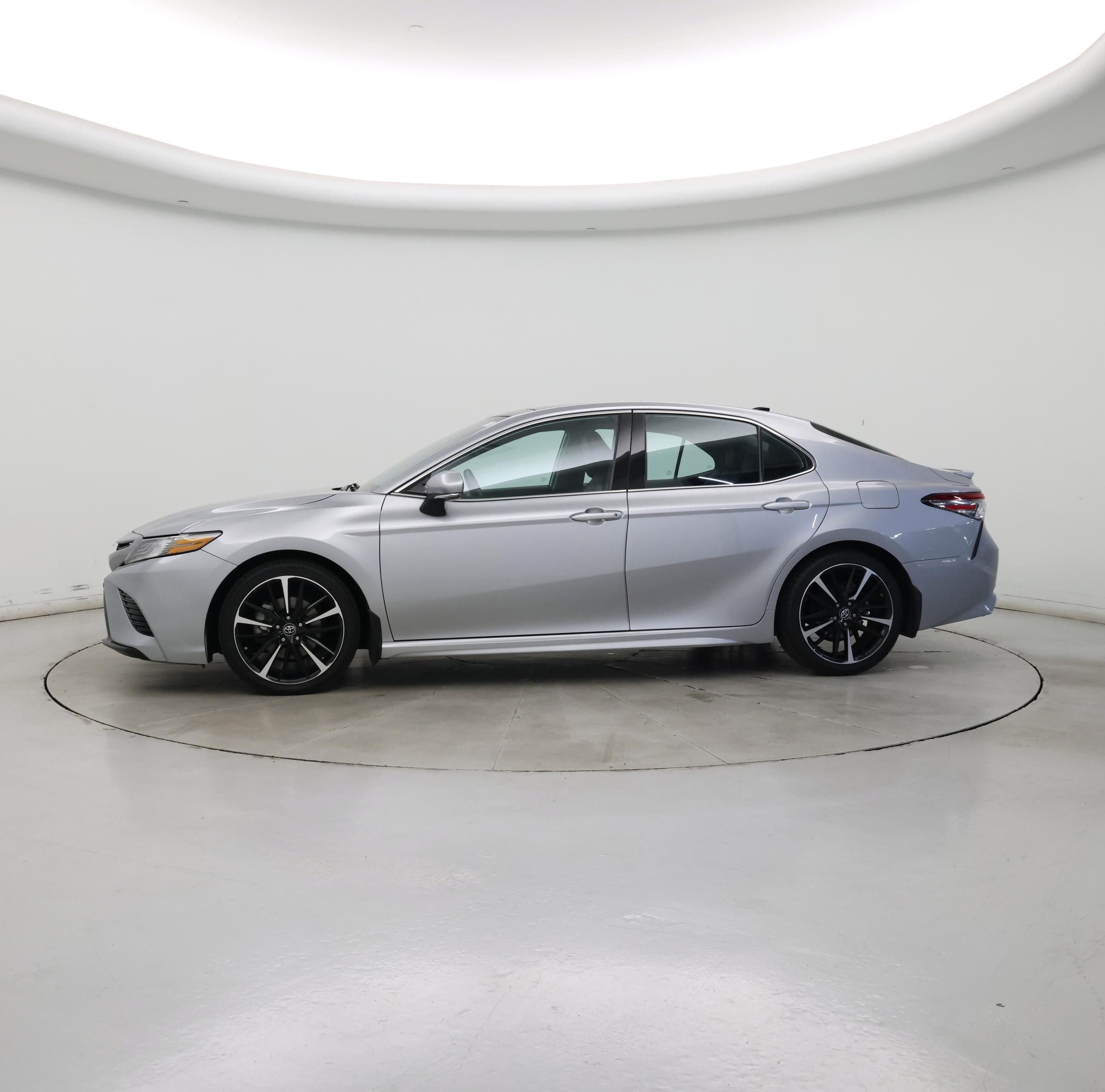 Thumbnail: 2019 Toyota Camry - 3