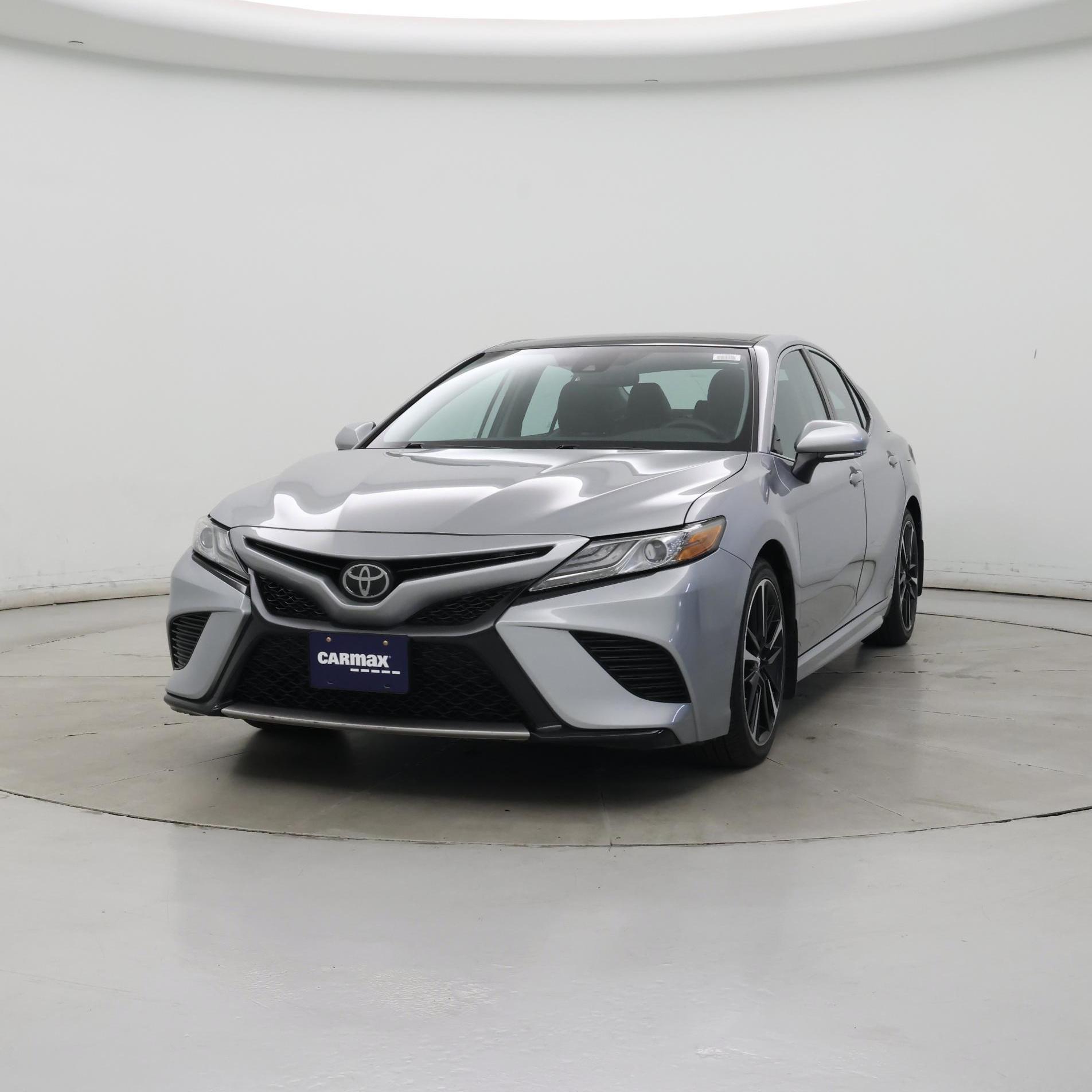 Thumbnail: 2019 Toyota Camry - 4