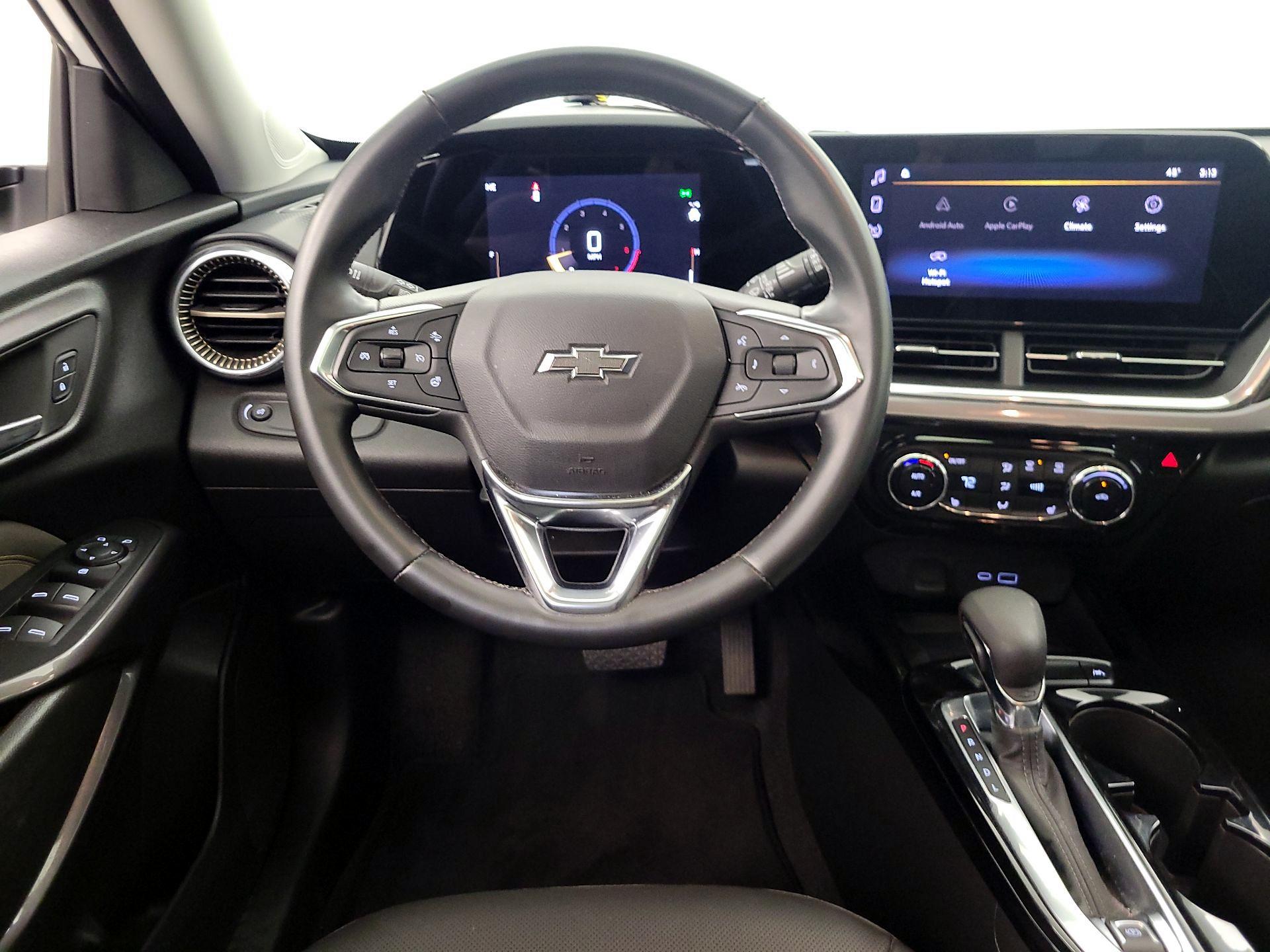 Thumbnail: 2024 Chevrolet Trax - 10