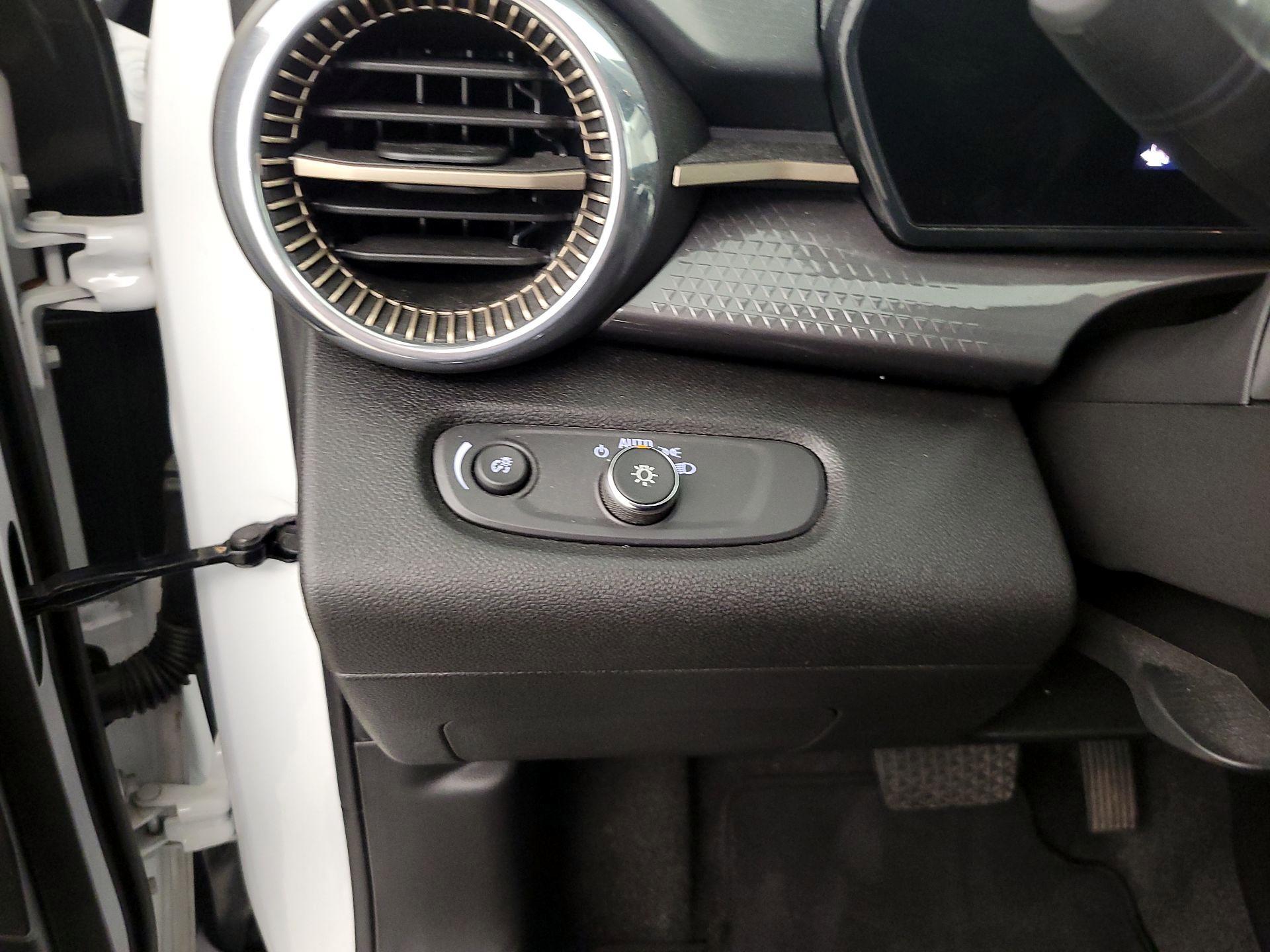 Thumbnail: 2024 Chevrolet Trax - 13