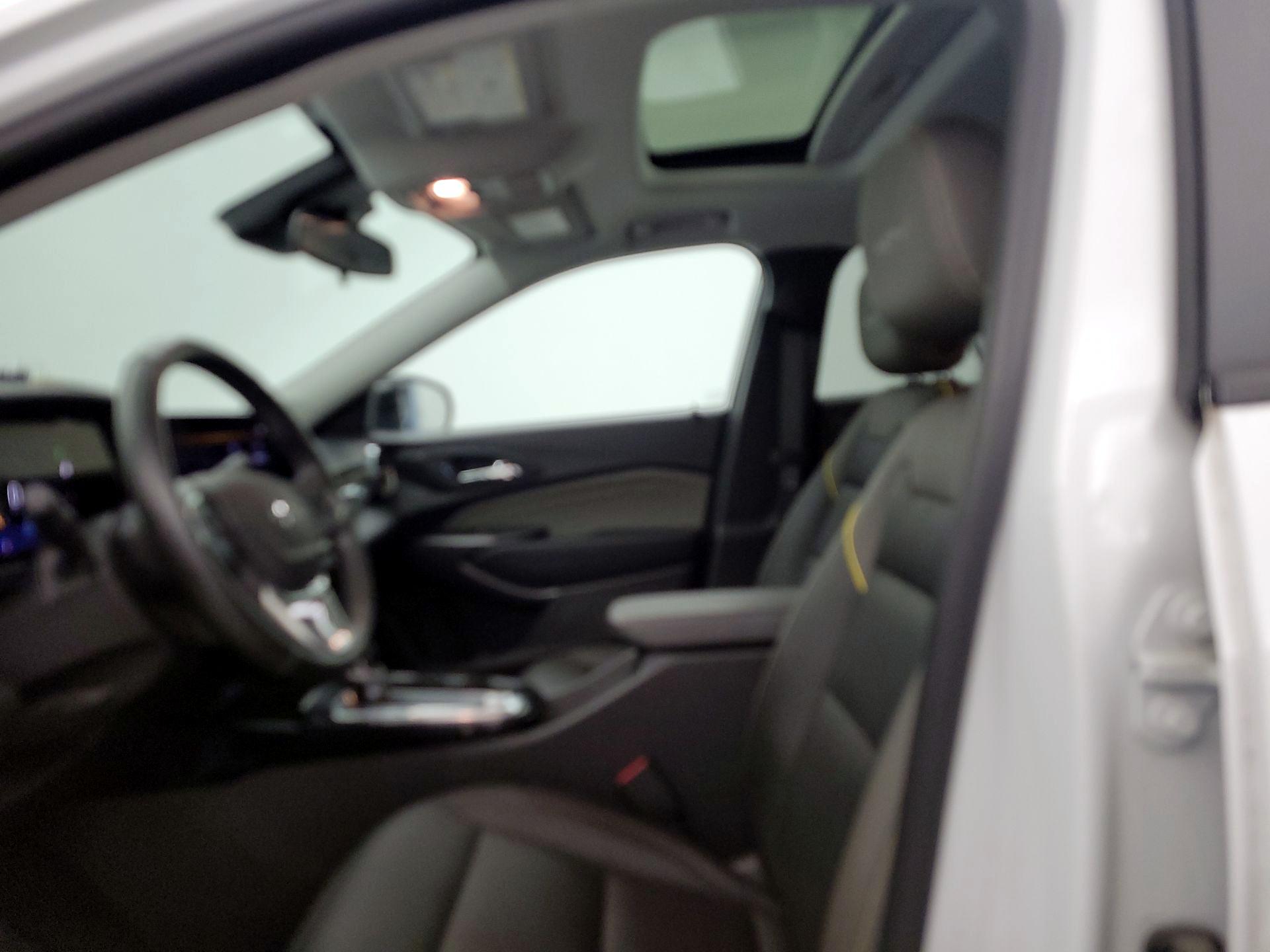 Thumbnail: 2024 Chevrolet Trax - 18