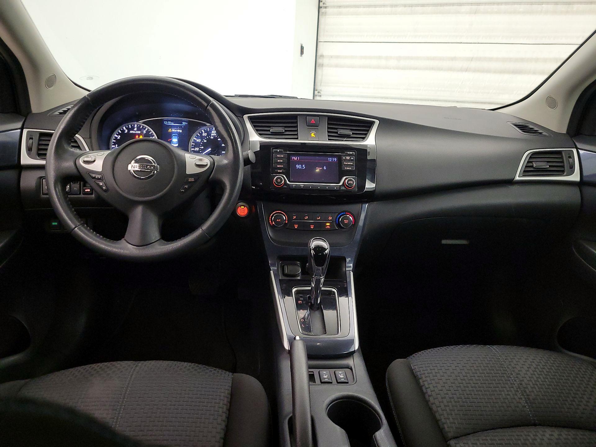 Thumbnail: 2017 Nissan Sentra - 9