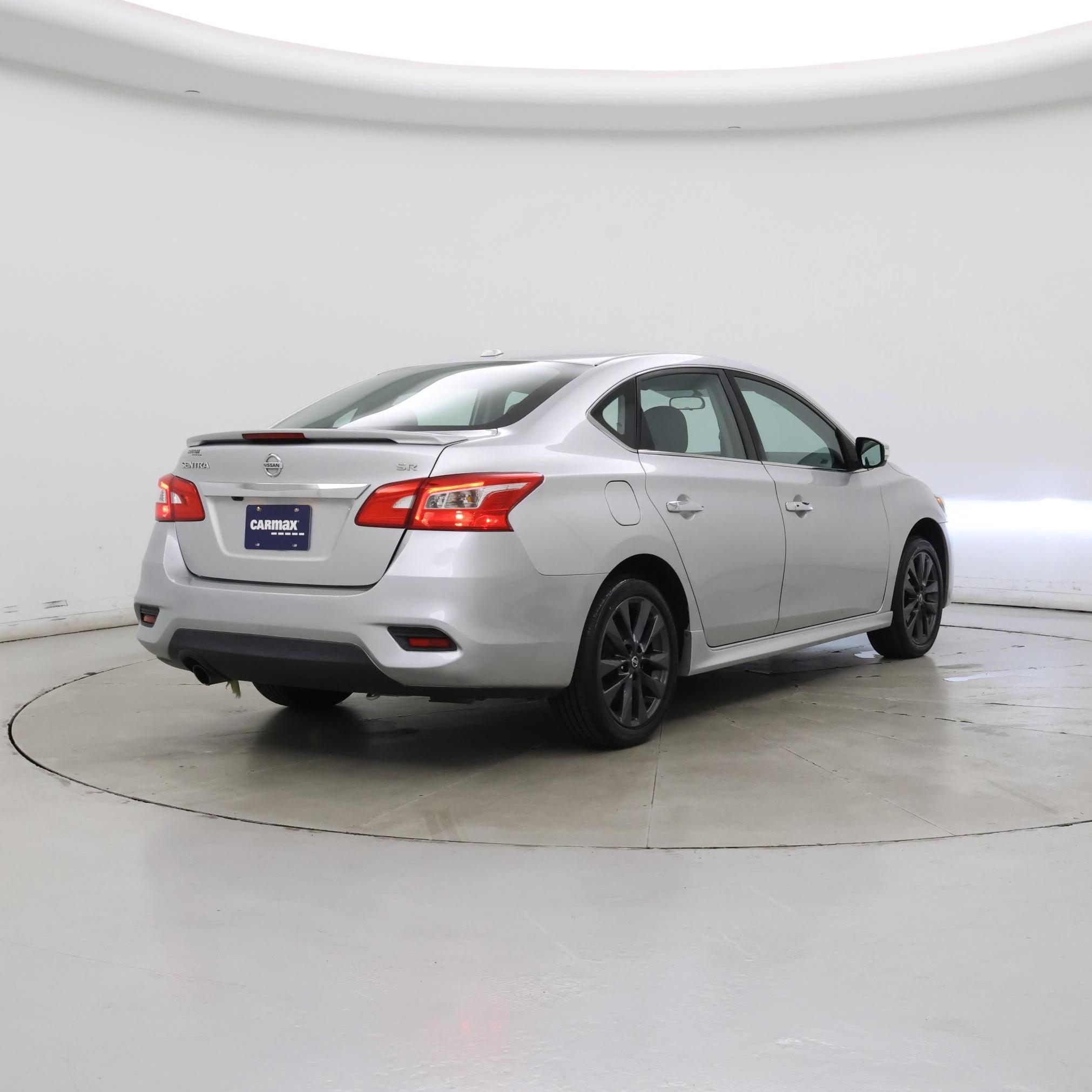 Thumbnail: 2017 Nissan Sentra - 8