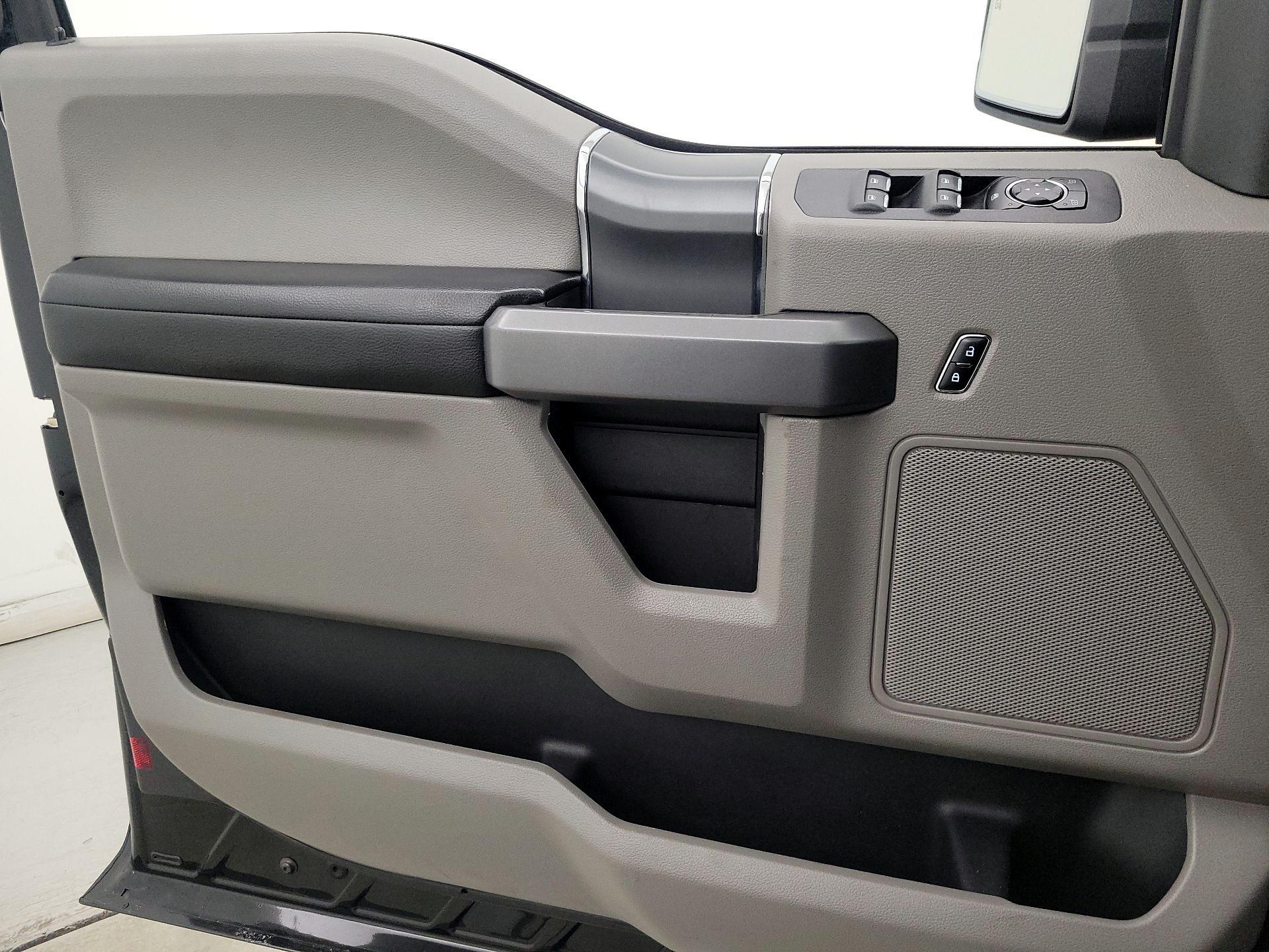 Thumbnail: 2016 Ford F-150 - 12