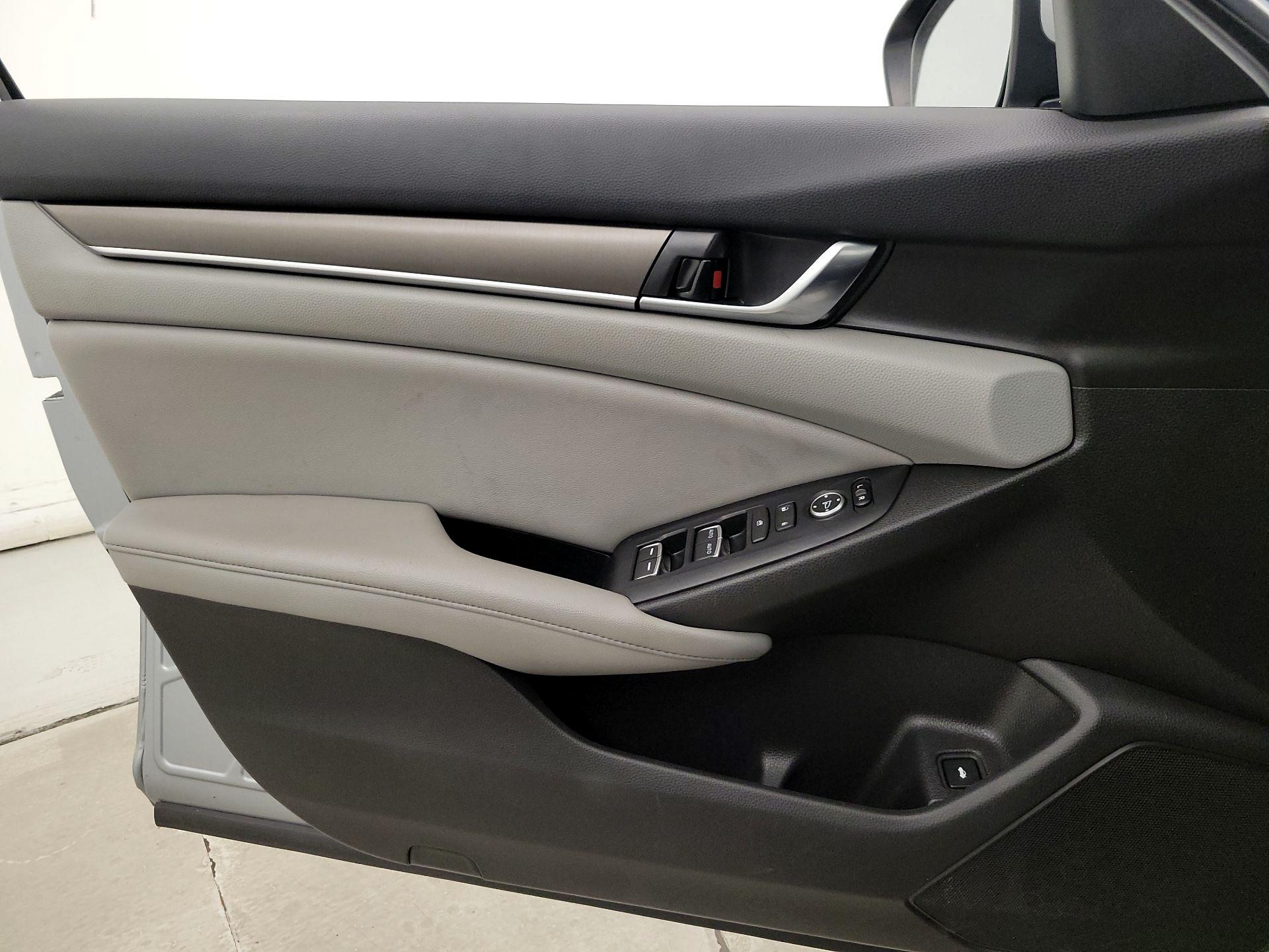 Thumbnail: 2020 Honda Accord - 12