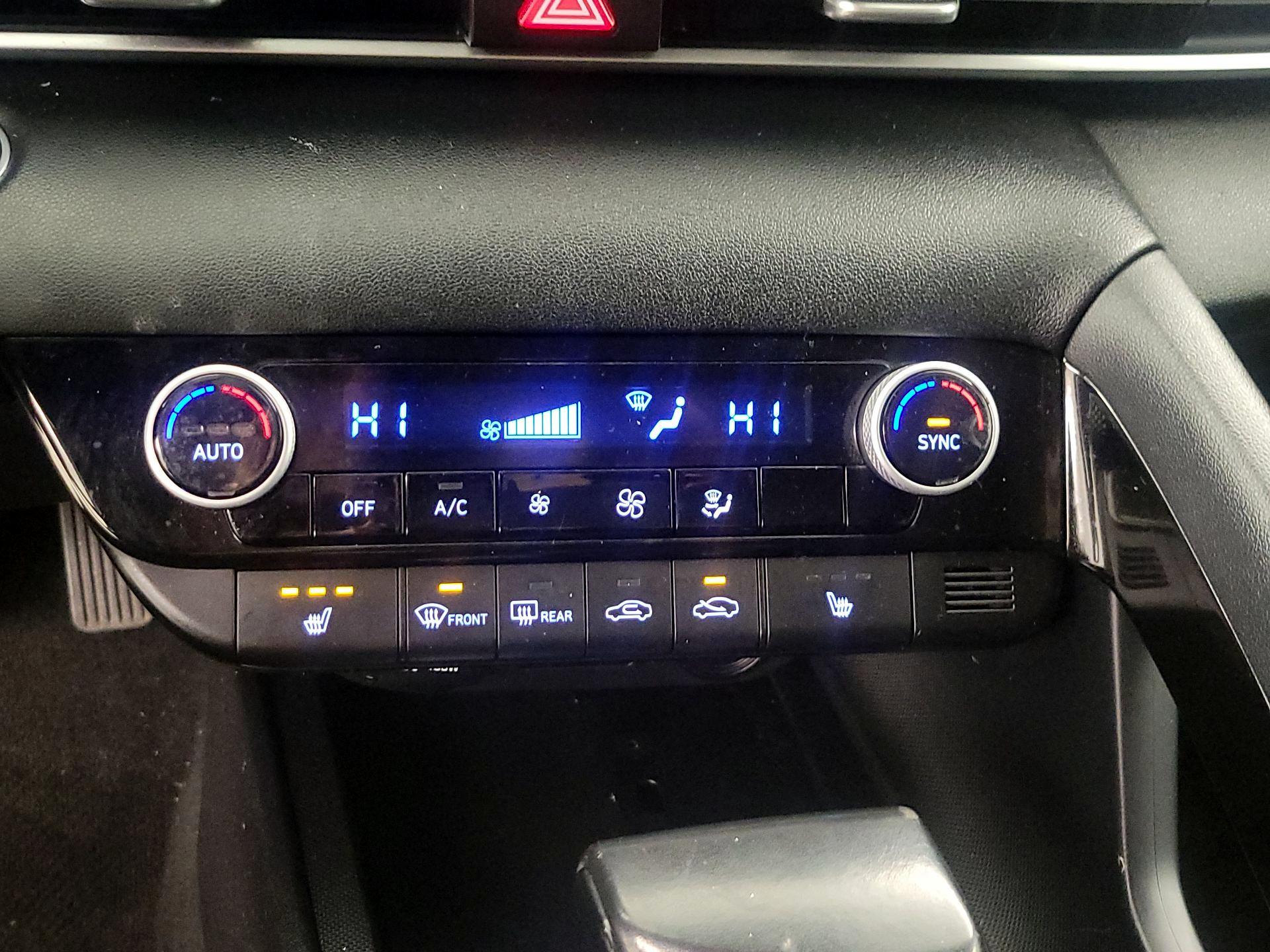 Thumbnail: 2021 Hyundai Elantra - 16