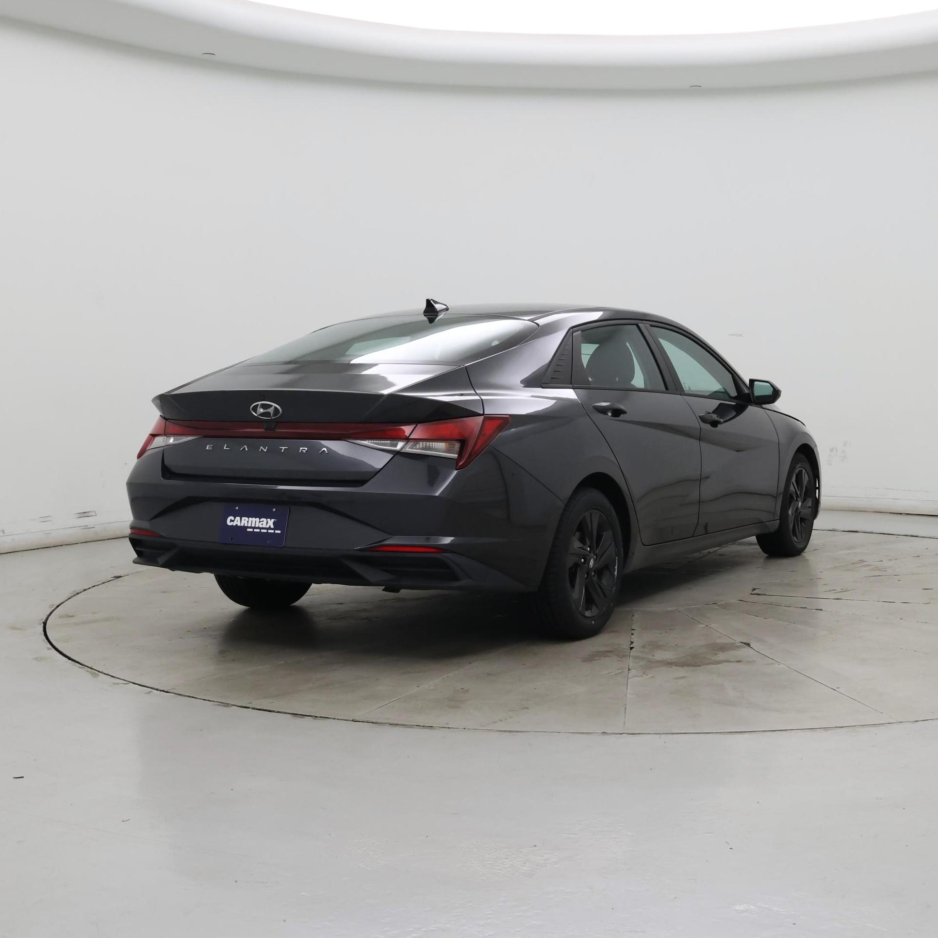 Thumbnail: 2021 Hyundai Elantra - 8