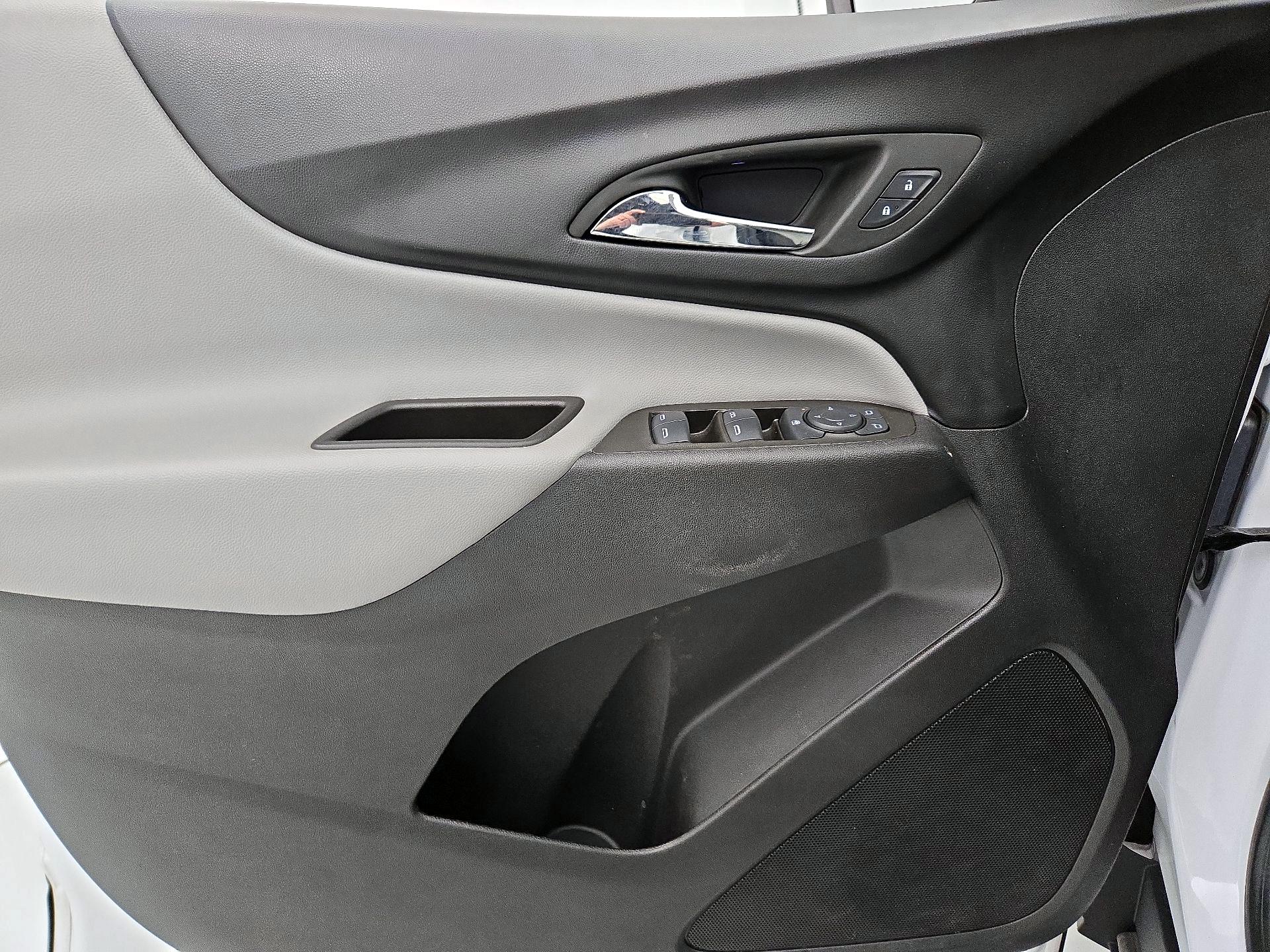 Thumbnail: 2024 Chevrolet Equinox - 12