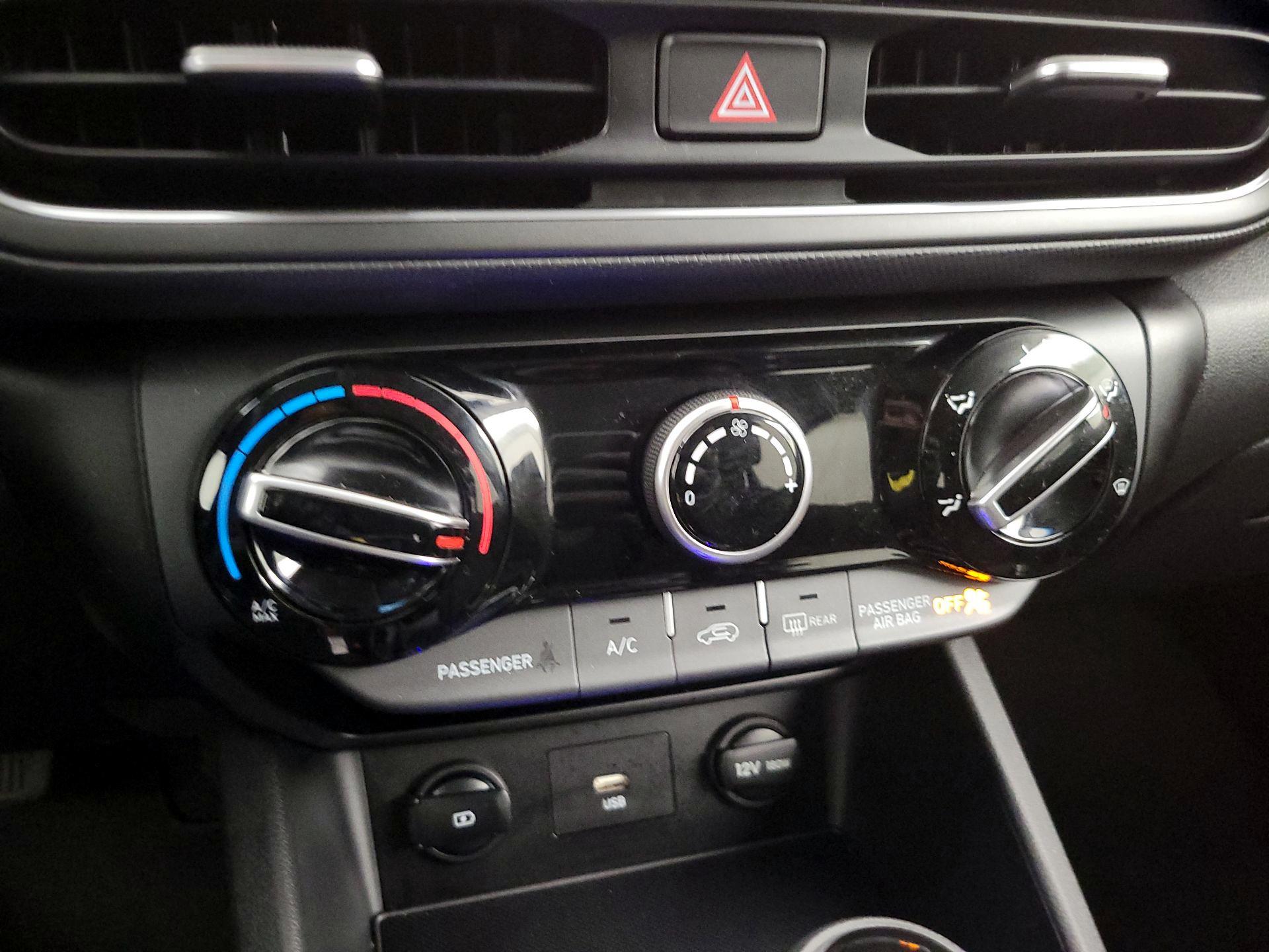 Thumbnail: 2022 Hyundai Kona - 16