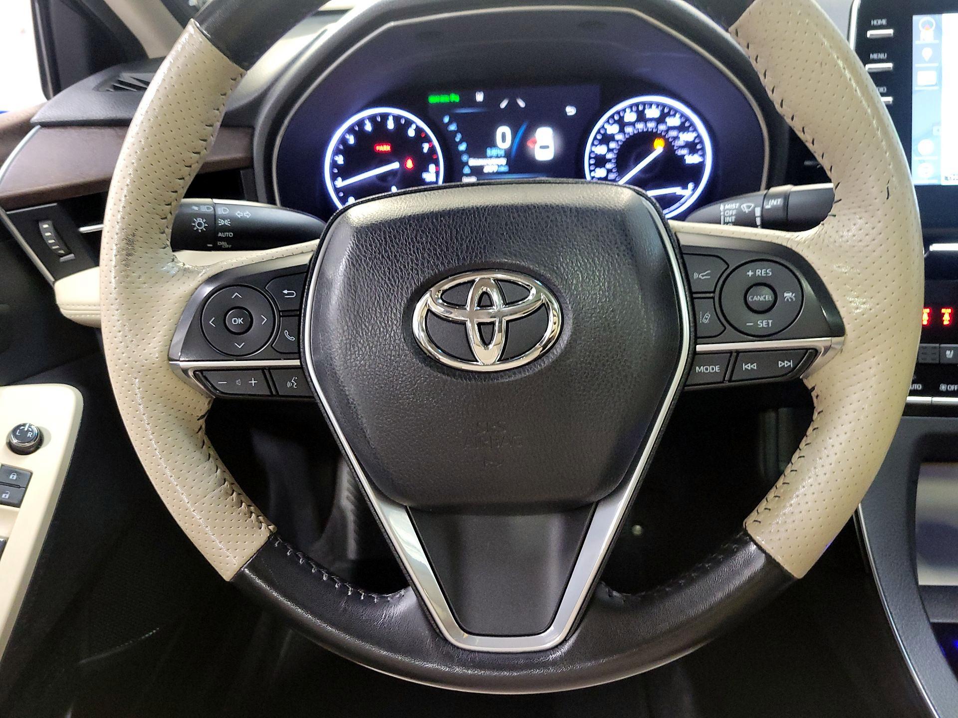 Thumbnail: 2019 Toyota Avalon - 10