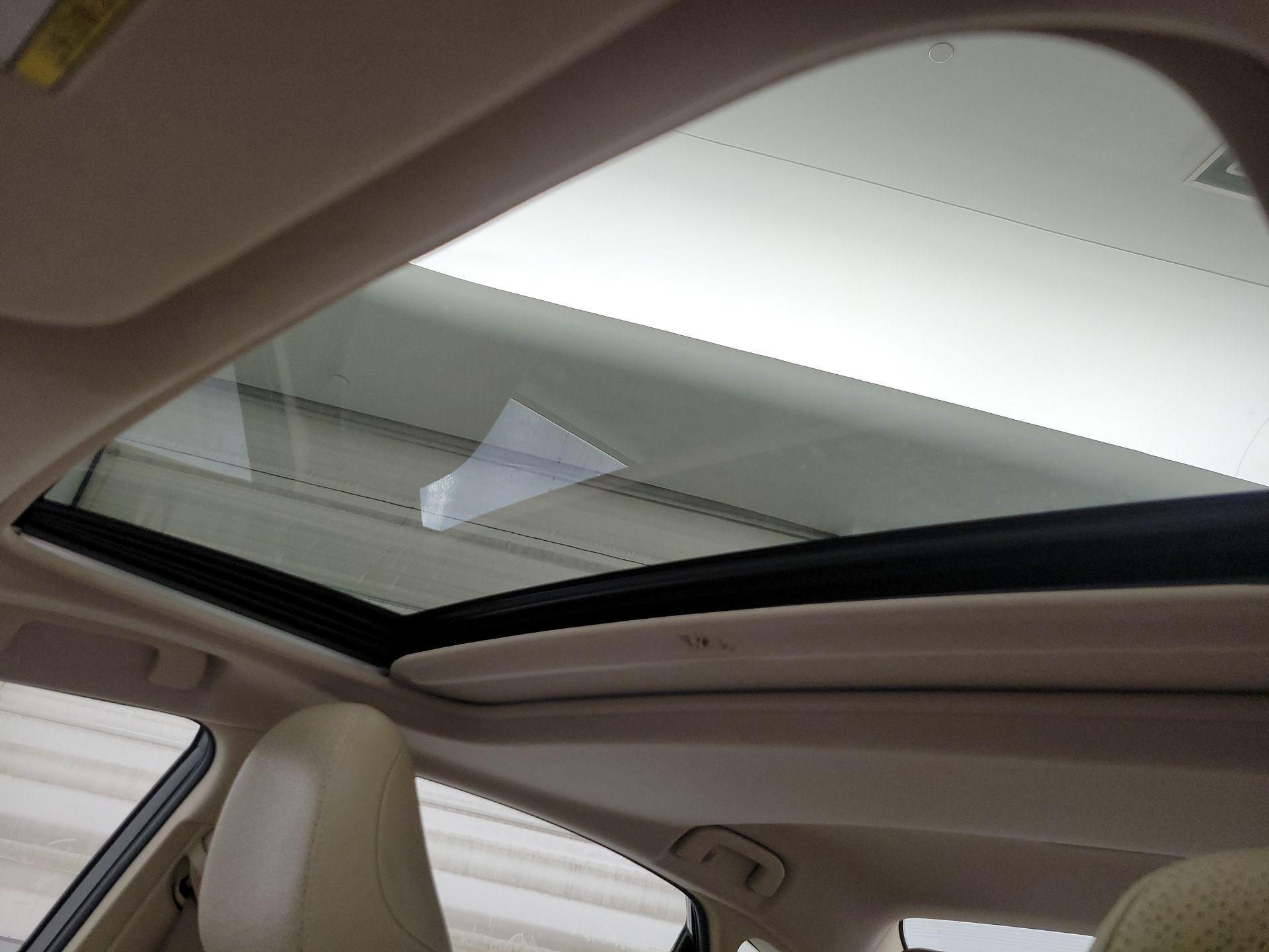 Thumbnail: 2019 Toyota Avalon - 20