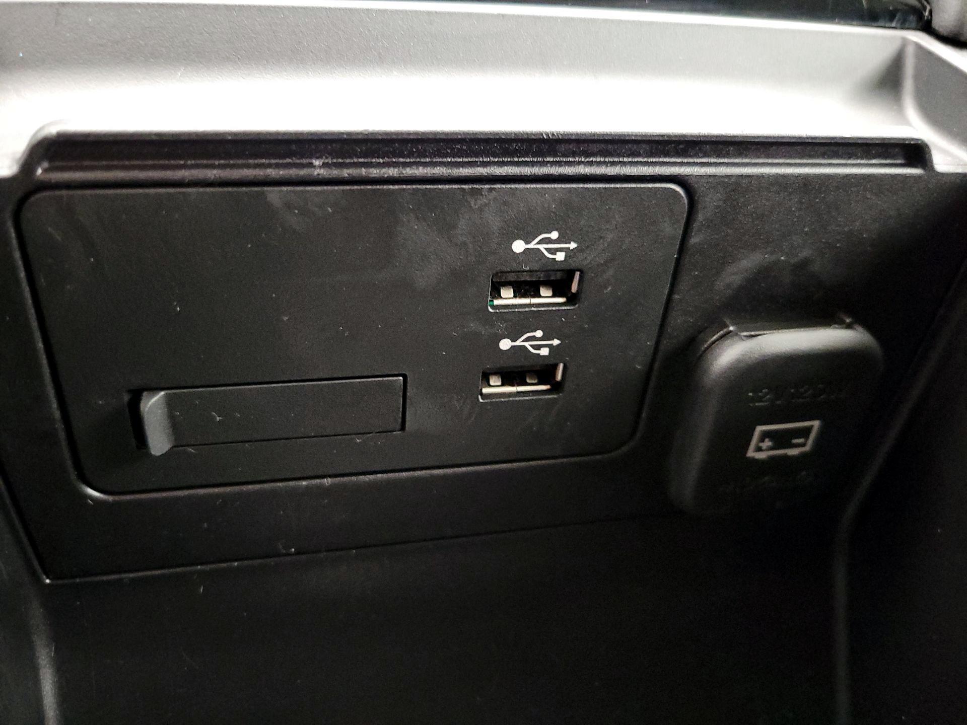 Thumbnail: 2022 Mazda Mazda3 - 18