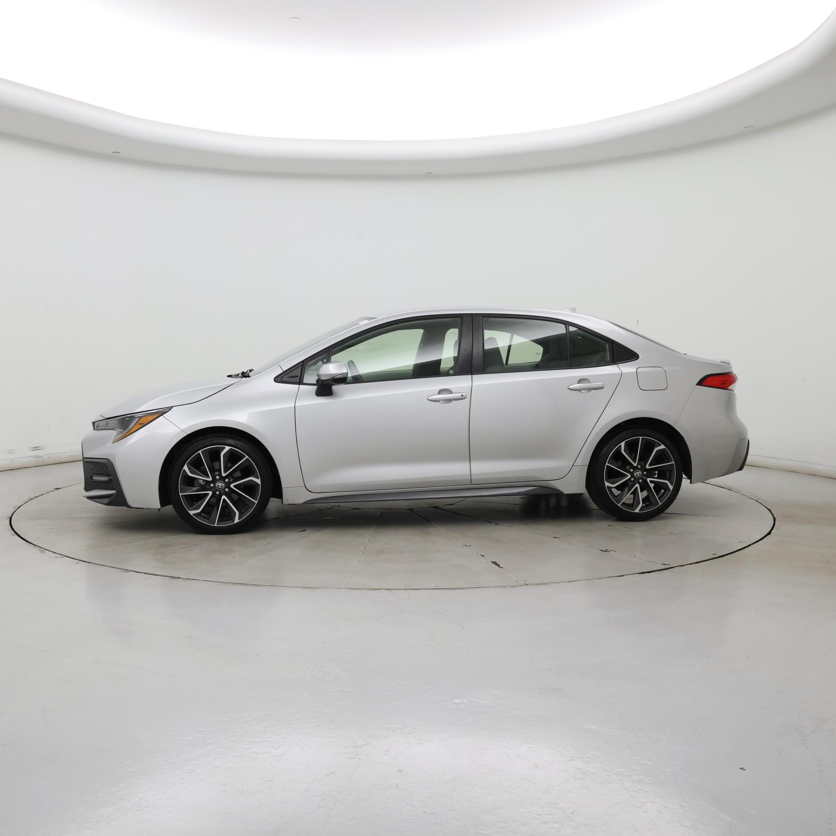 Thumbnail: 2022 Toyota Corolla - 3