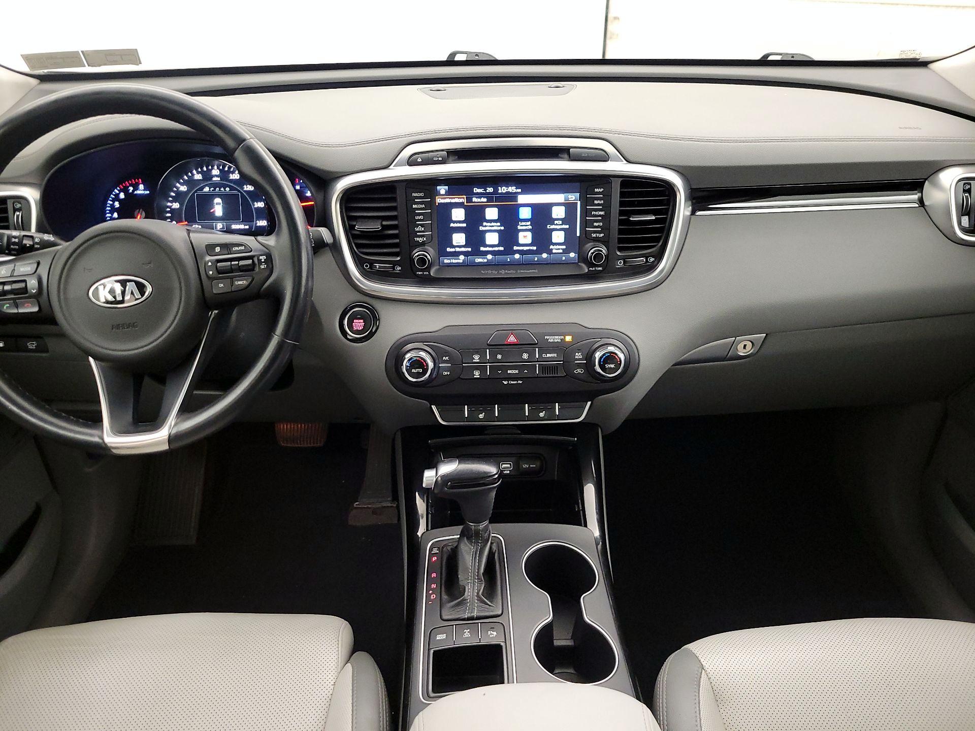 Thumbnail: 2017 Kia Sorento - 9