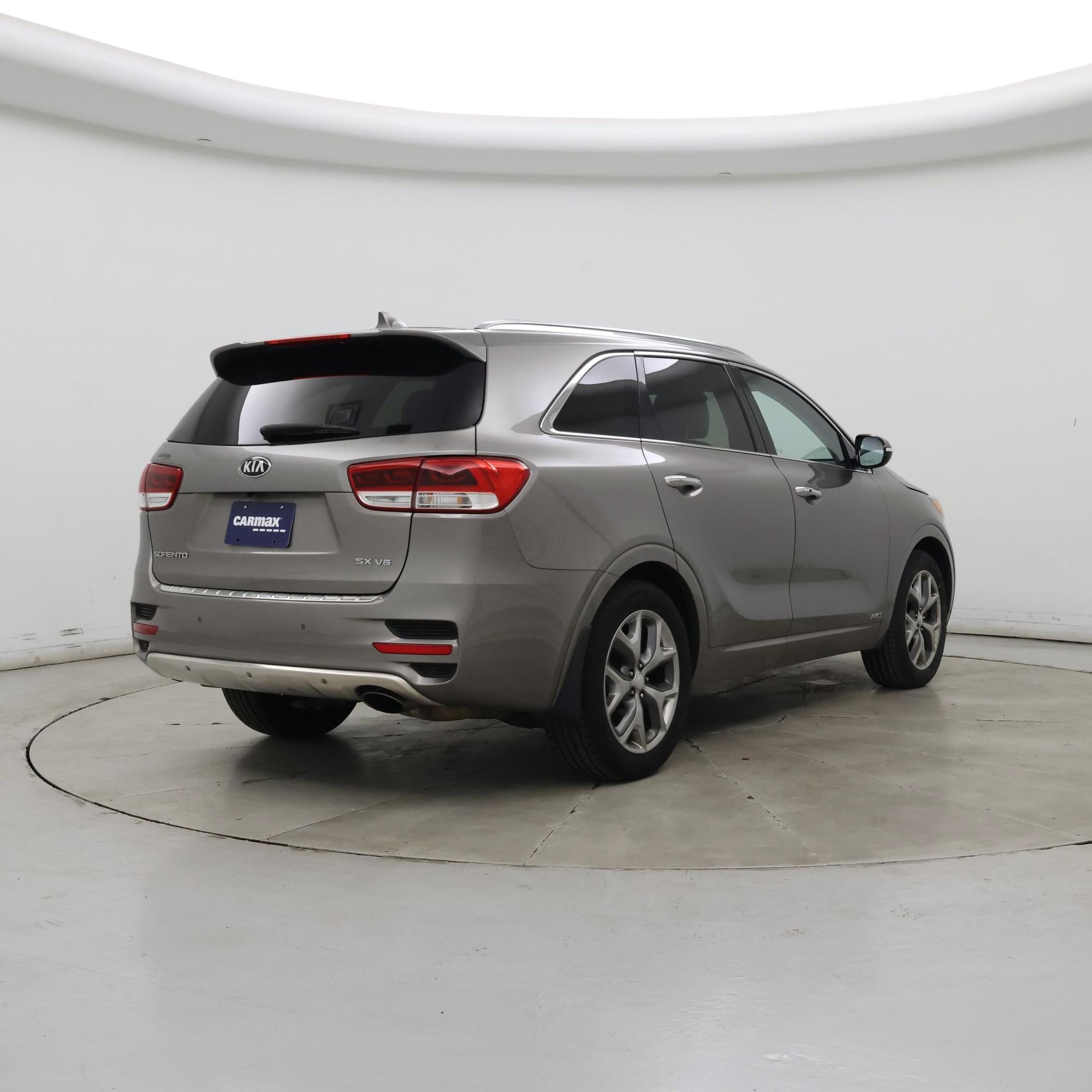 Thumbnail: 2017 Kia Sorento - 8