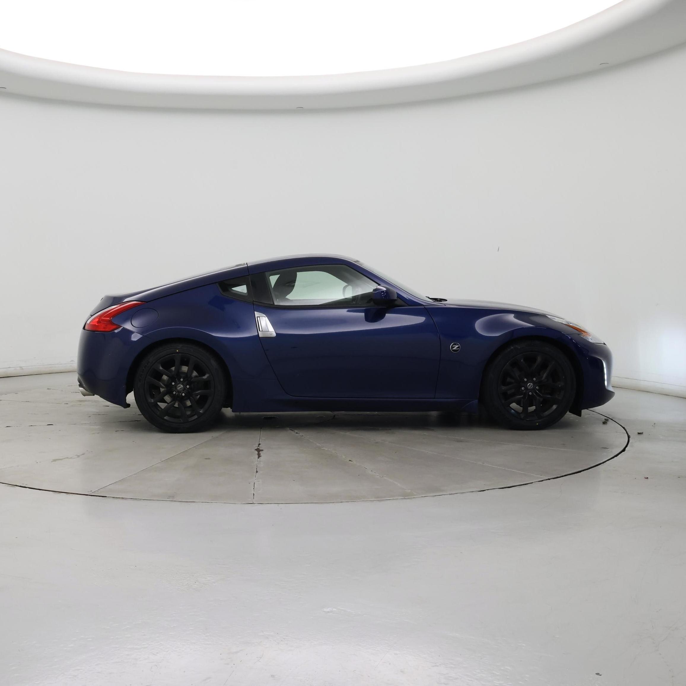 Thumbnail: 2016 Nissan Z - 7