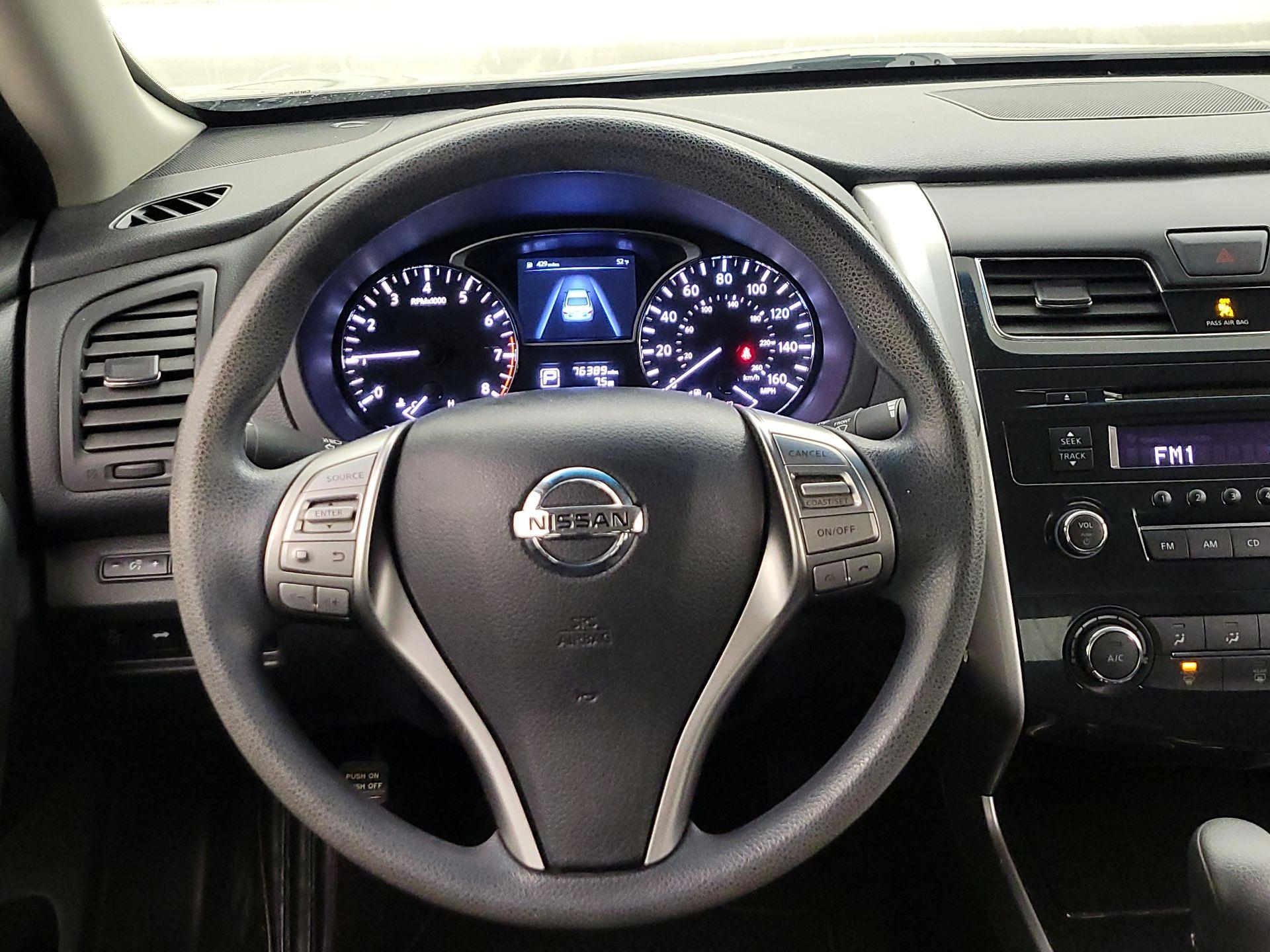 Thumbnail: 2014 Nissan Altima - 10