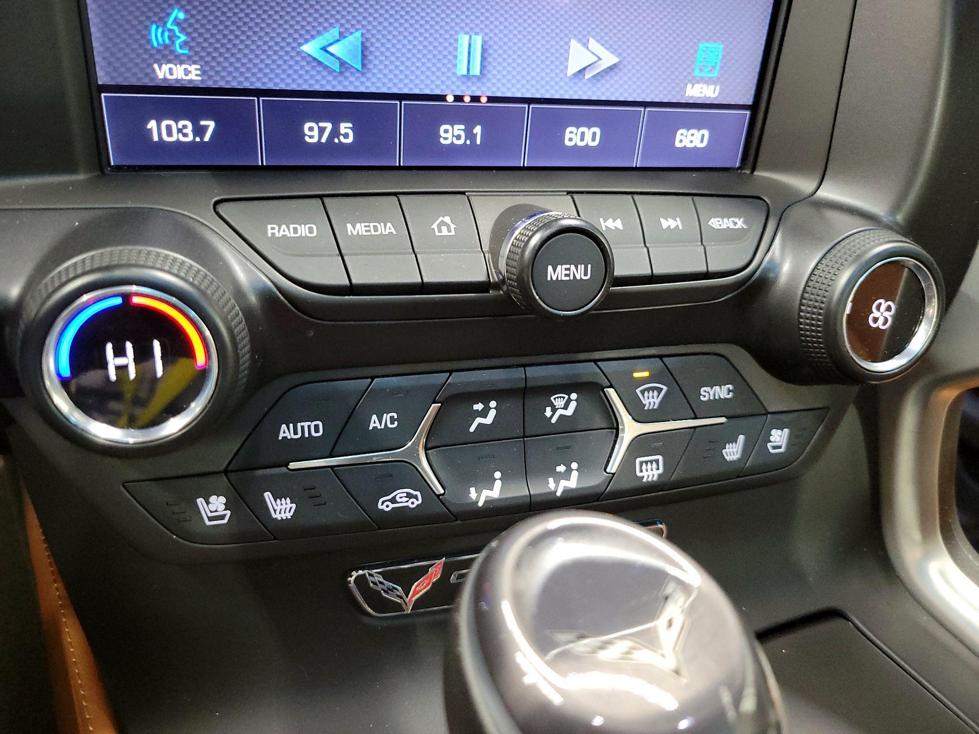 Thumbnail: 2015 Chevrolet Corvette - 16