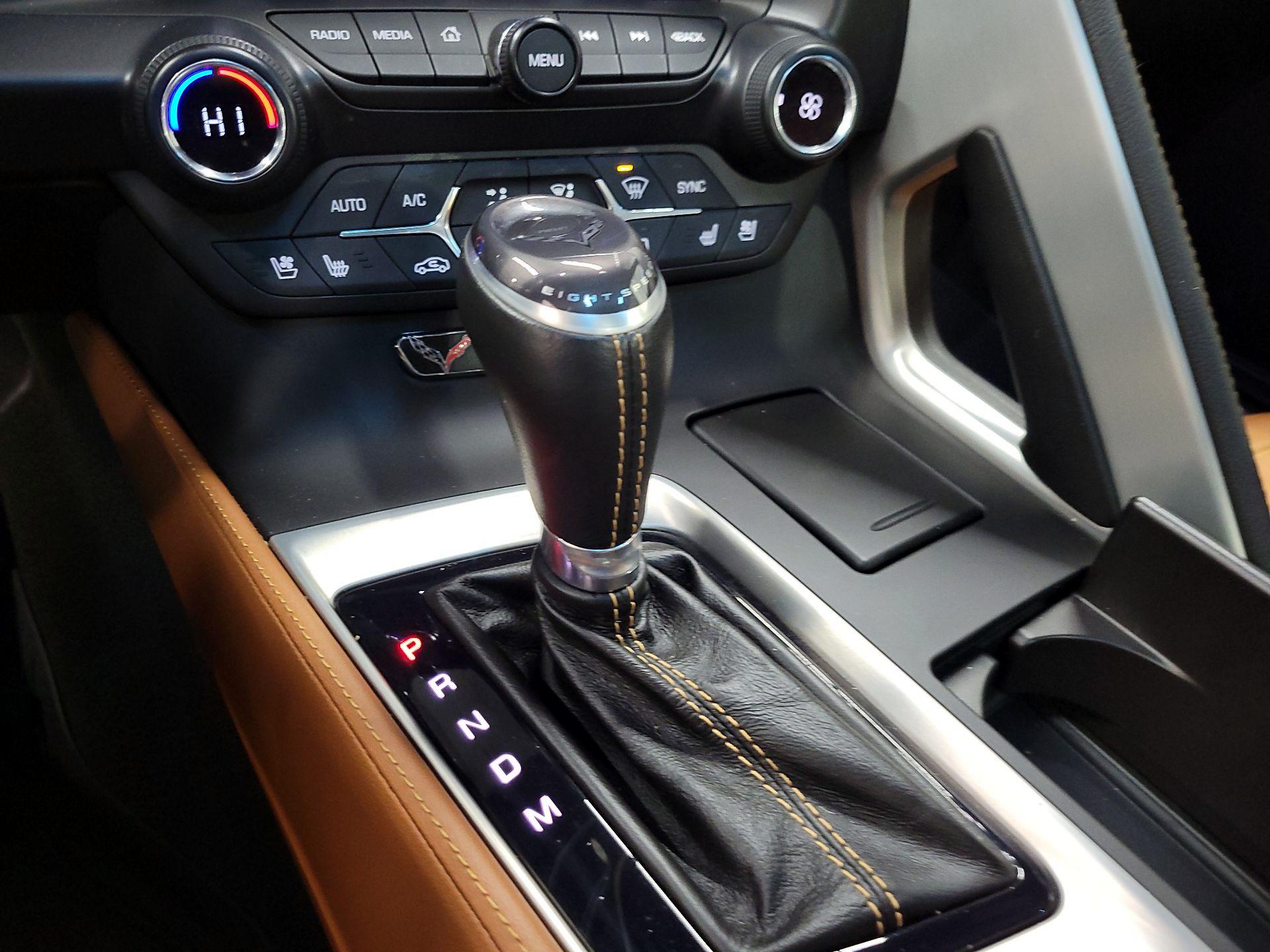 Thumbnail: 2015 Chevrolet Corvette - 17