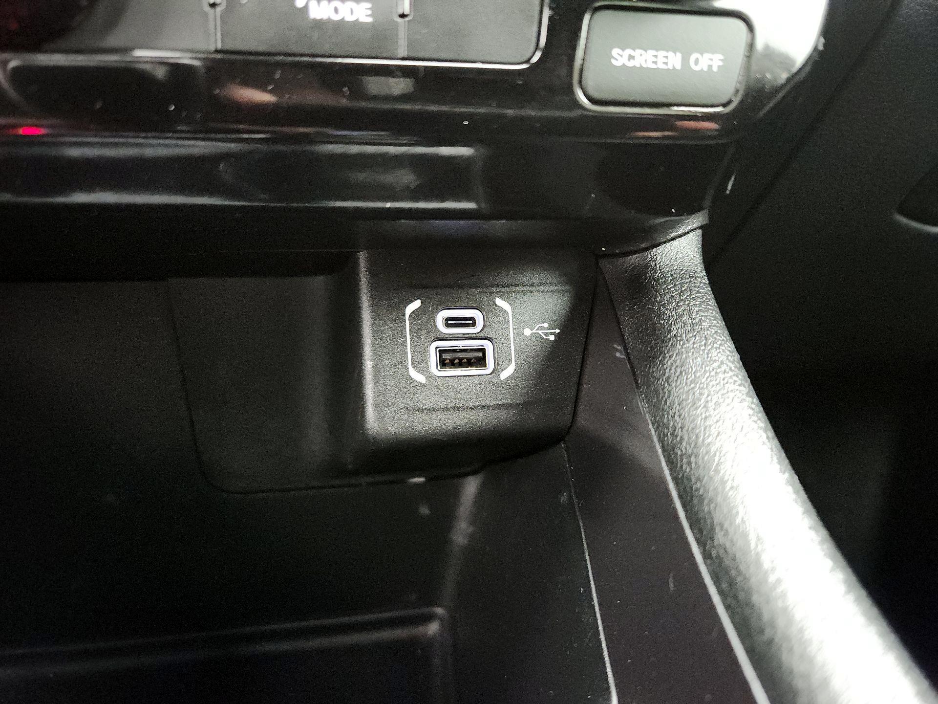 Thumbnail: 2022 Jeep Compass - 18