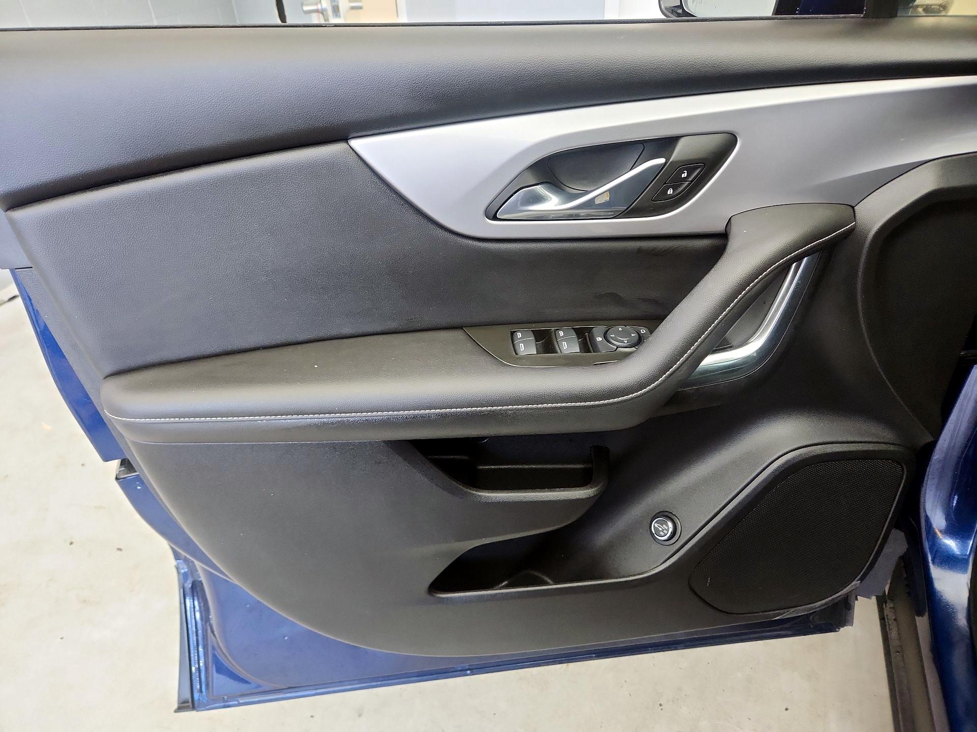 Thumbnail: 2023 Chevrolet Blazer - 12