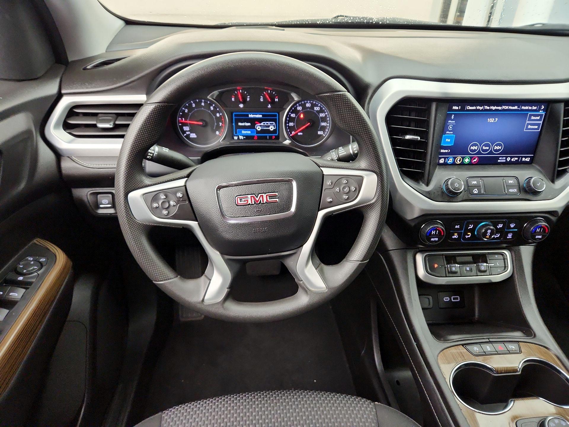 Thumbnail: 2023 GMC Acadia - 10