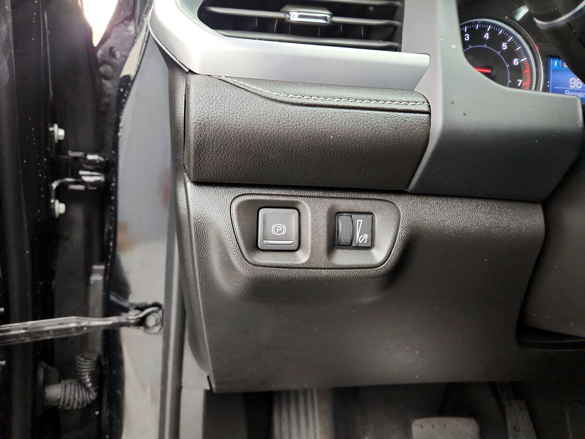 Thumbnail: 2023 GMC Acadia - 13