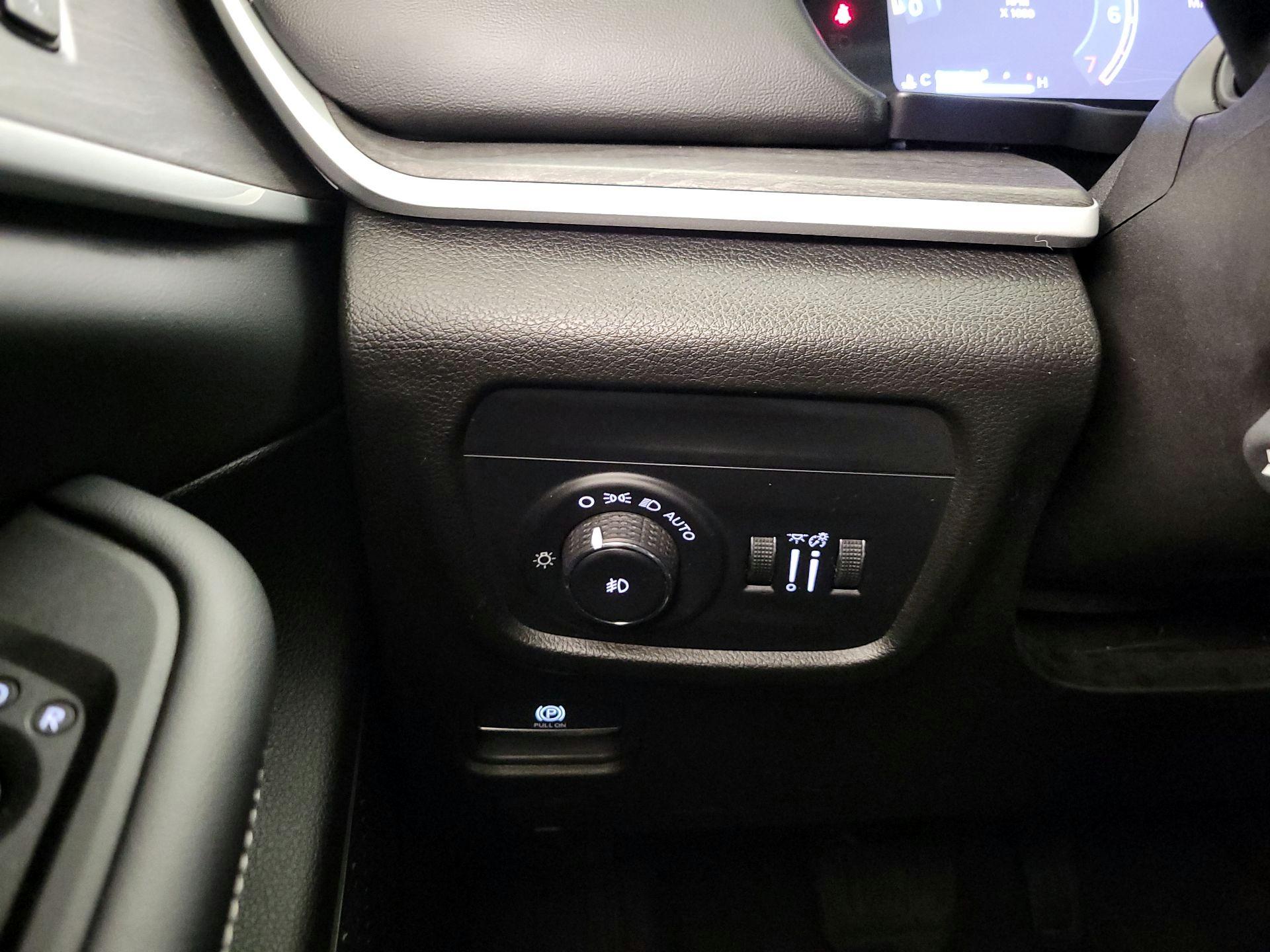 Thumbnail: 2023 Jeep Grand Cherokee L - 13