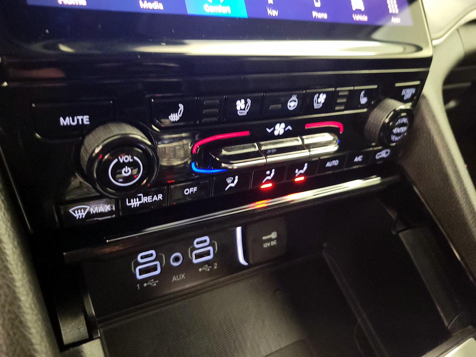 Thumbnail: 2023 Jeep Grand Cherokee L - 17