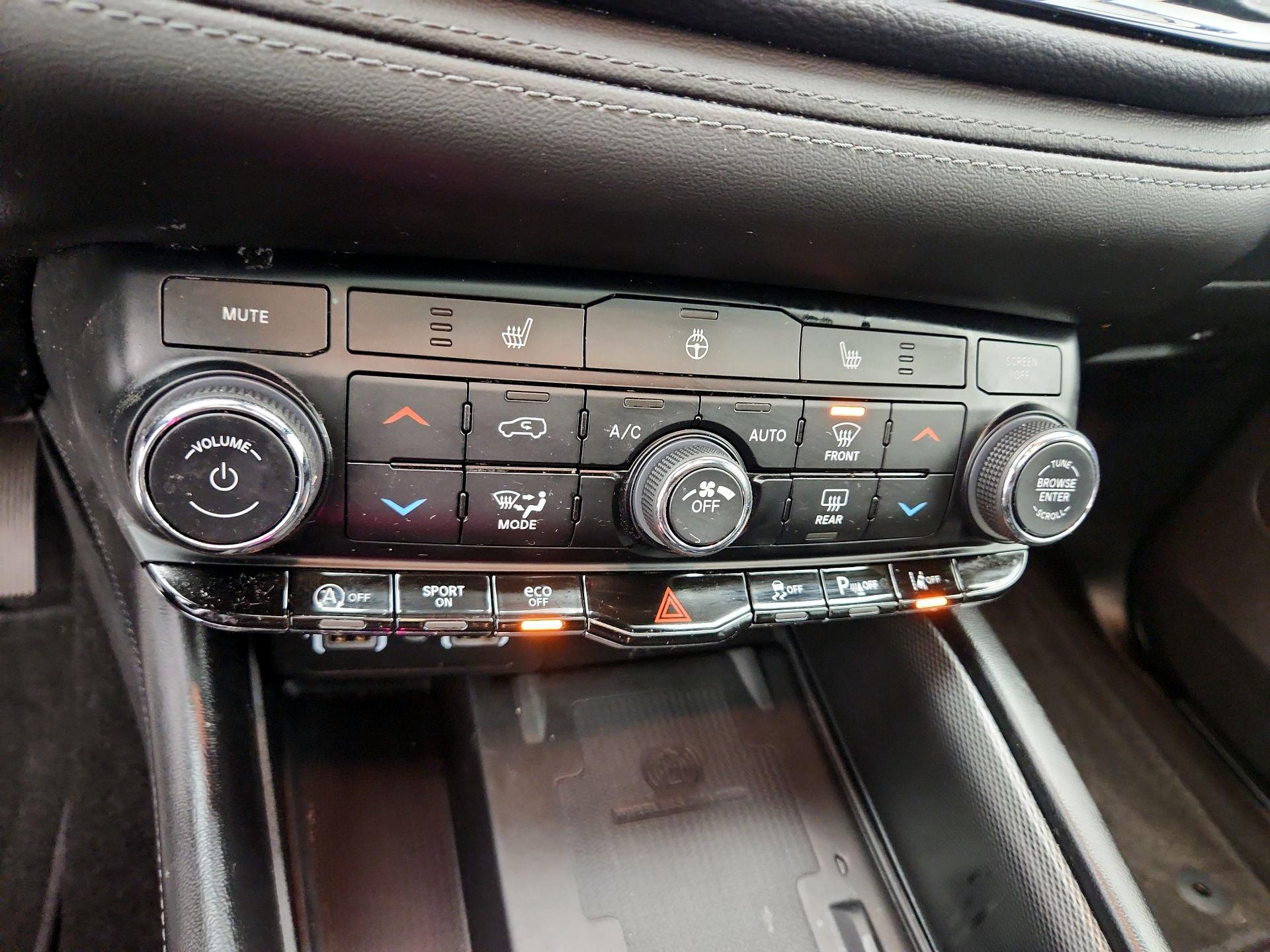 Thumbnail: 2022 Dodge Durango - 17