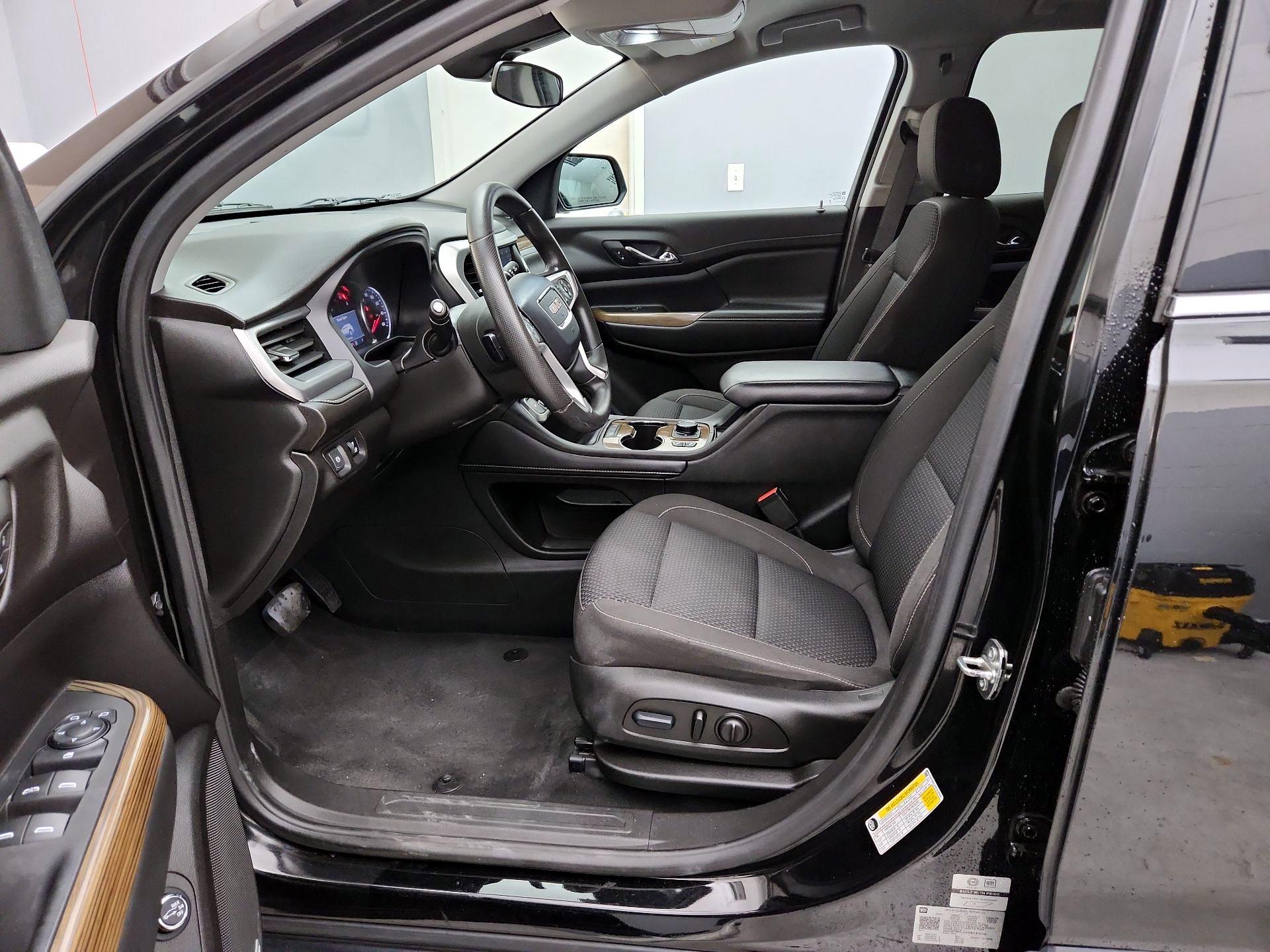 Thumbnail: 2023 GMC Acadia - 11