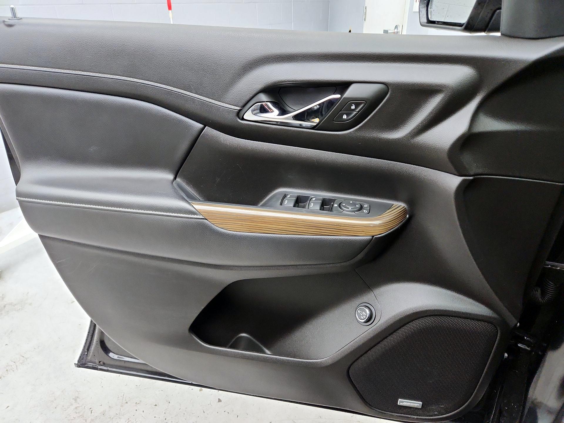 Thumbnail: 2023 GMC Acadia - 12