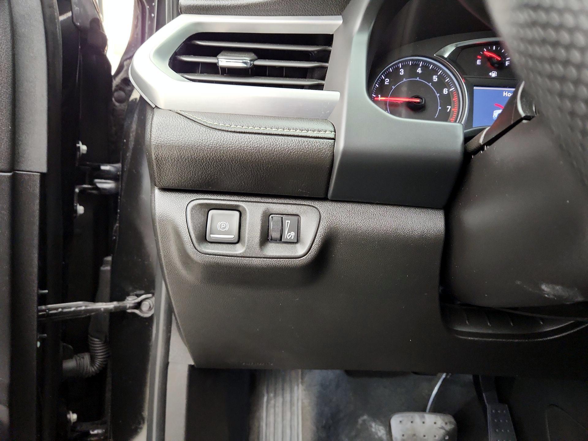 Thumbnail: 2023 GMC Acadia - 13