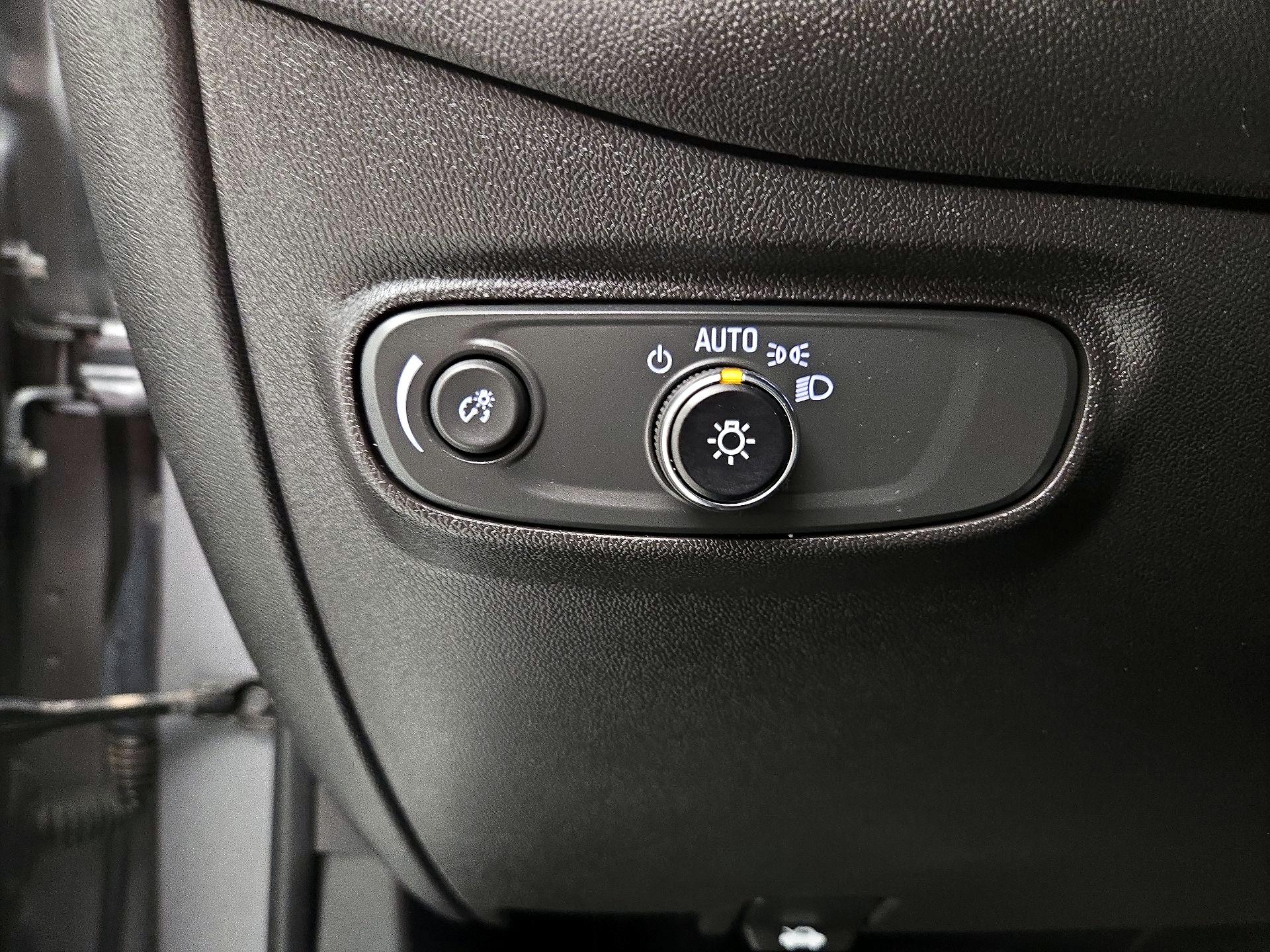 Thumbnail: 2023 Chevrolet Equinox - 13