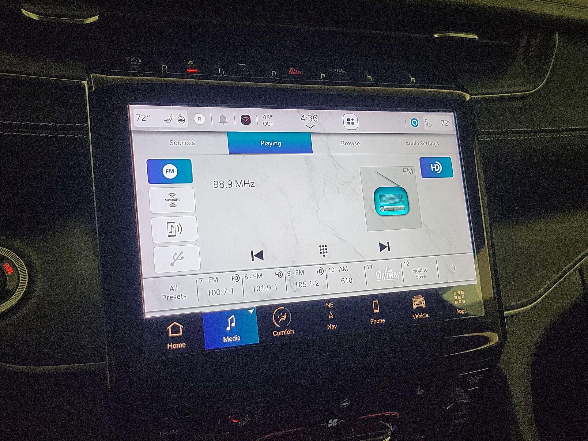 Thumbnail: 2023 Jeep Grand Cherokee - 16